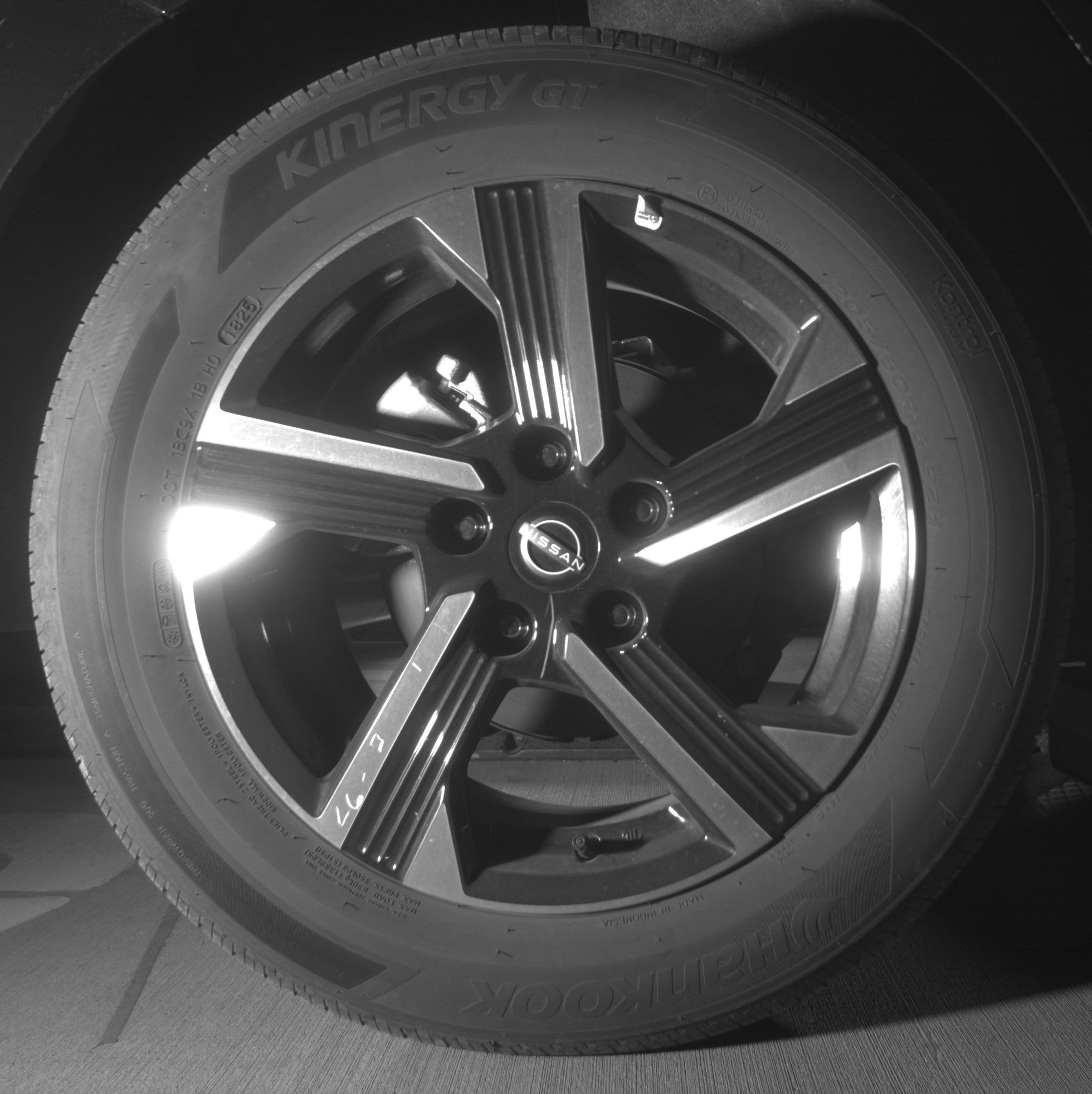 Thumbnail: 2025 Nissan Sentra - 15