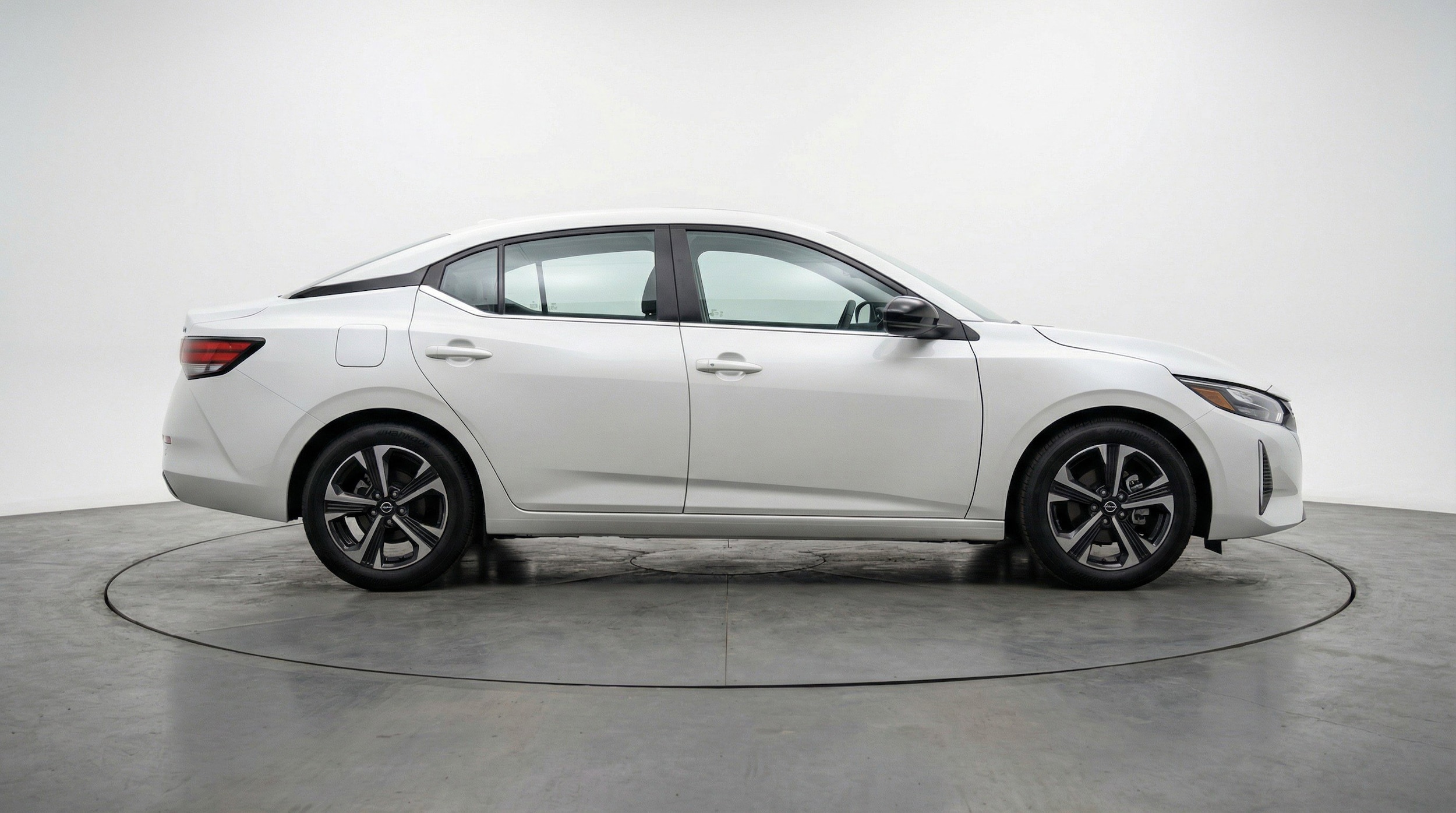 Thumbnail: 2025 Nissan Sentra - 11