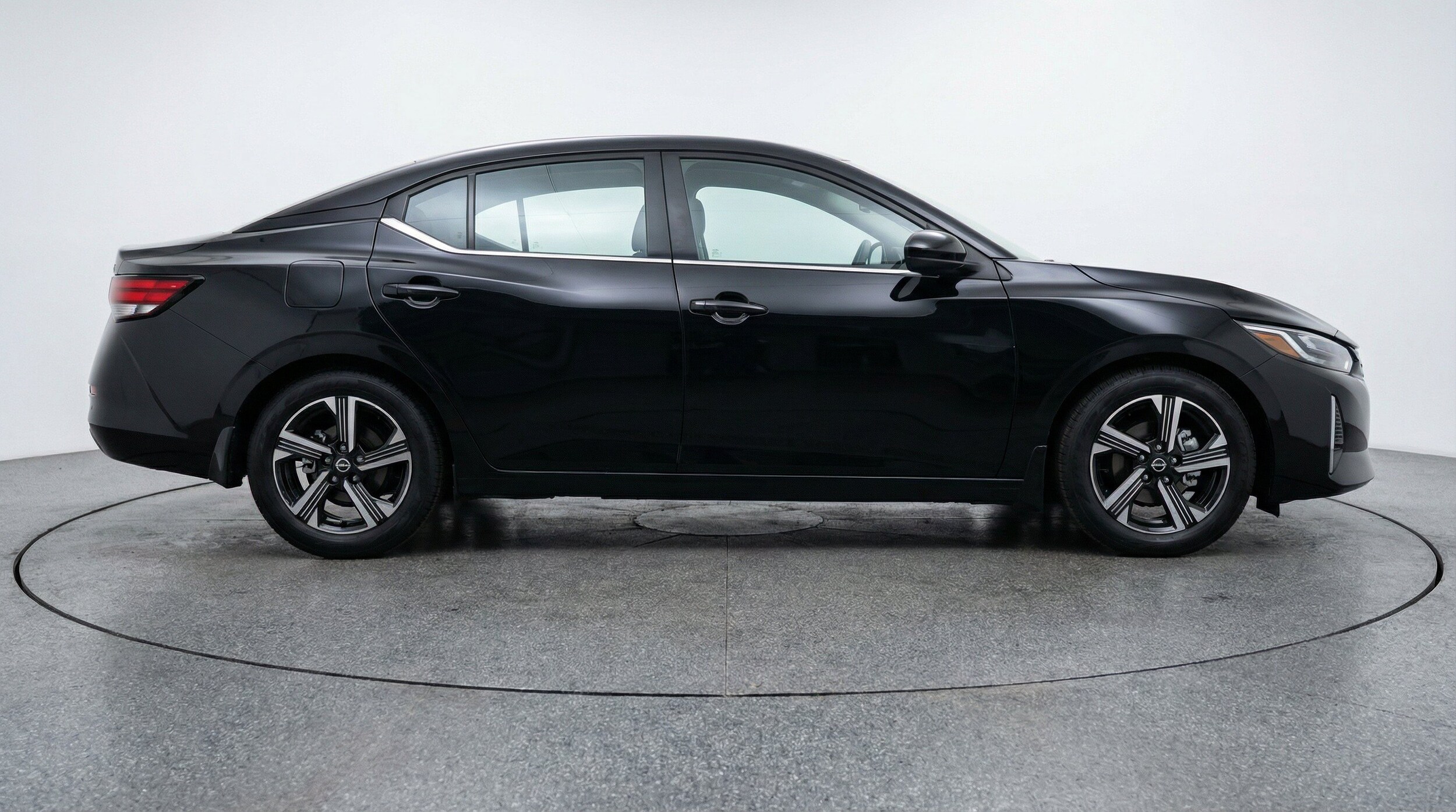 Thumbnail: 2025 Nissan Sentra - 11