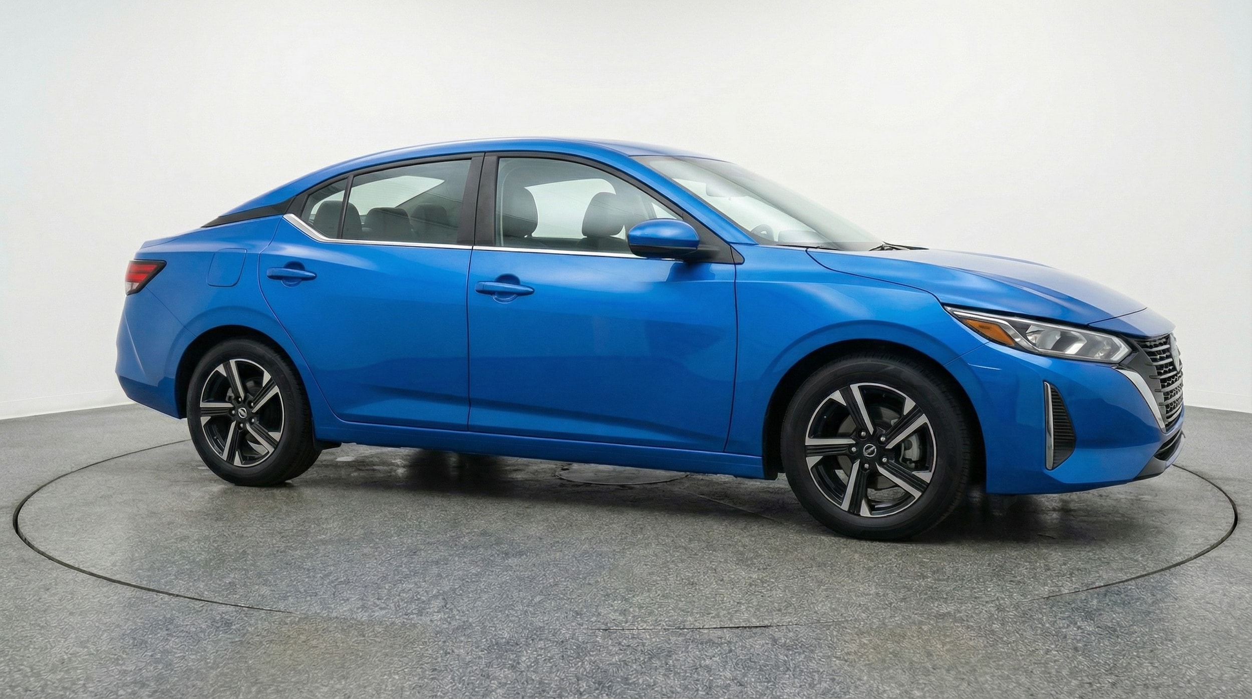 Thumbnail: 2025 Nissan Sentra - 1