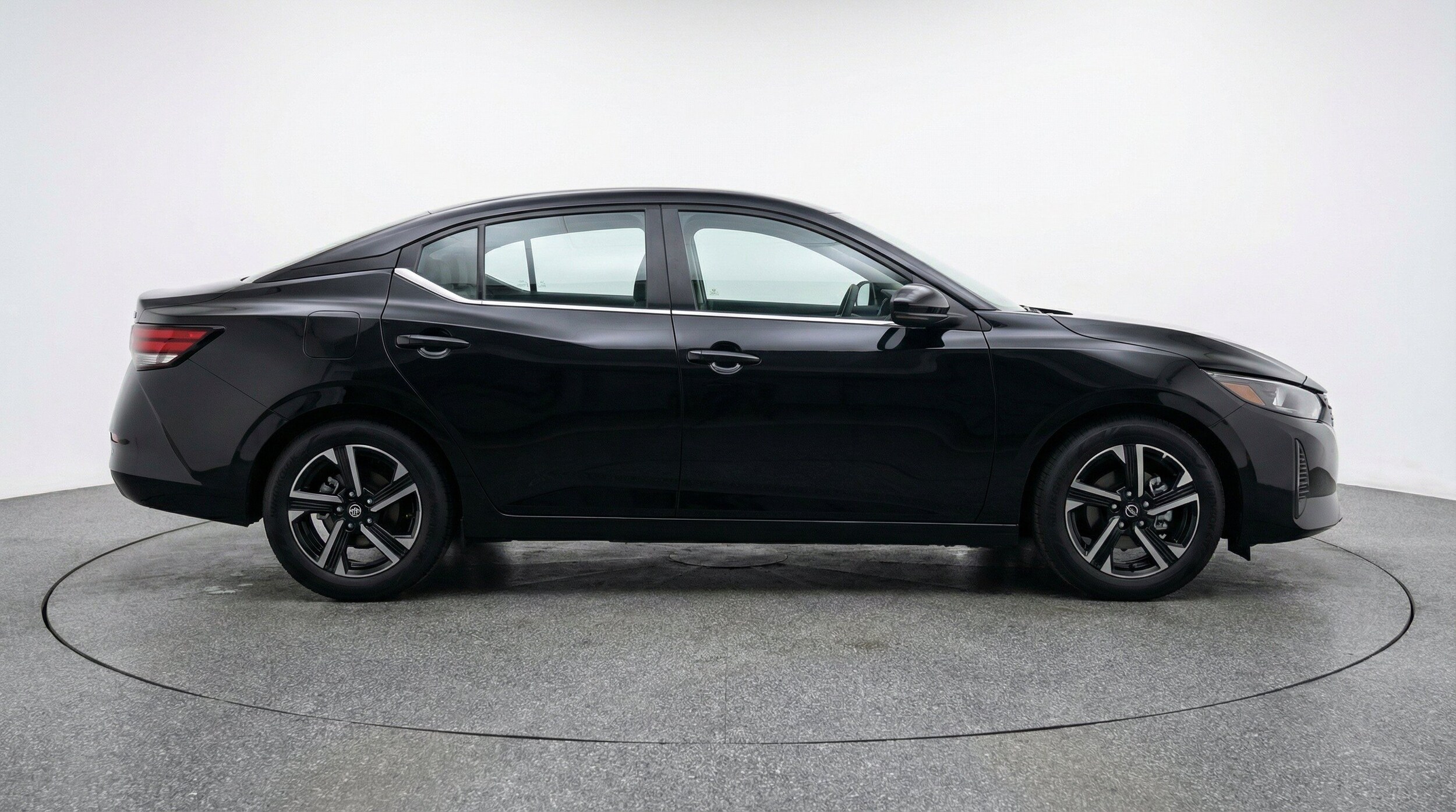 Thumbnail: 2025 Nissan Sentra - 10