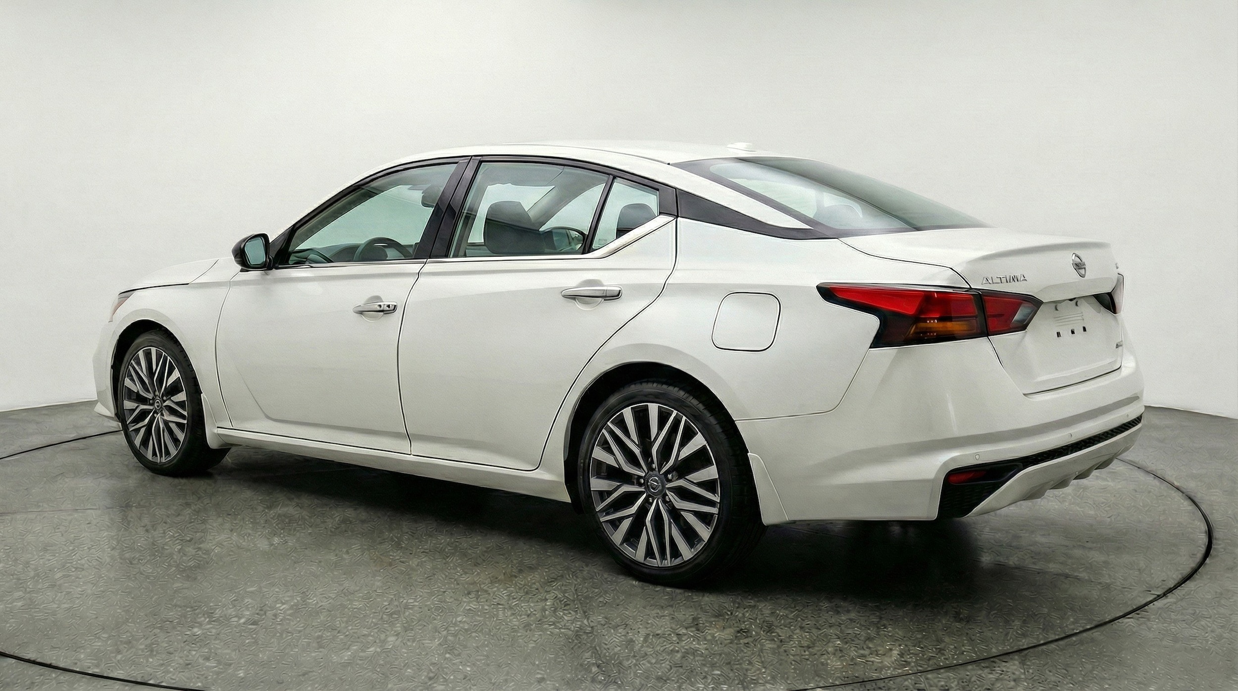 Thumbnail: 2025 Nissan Altima - 6