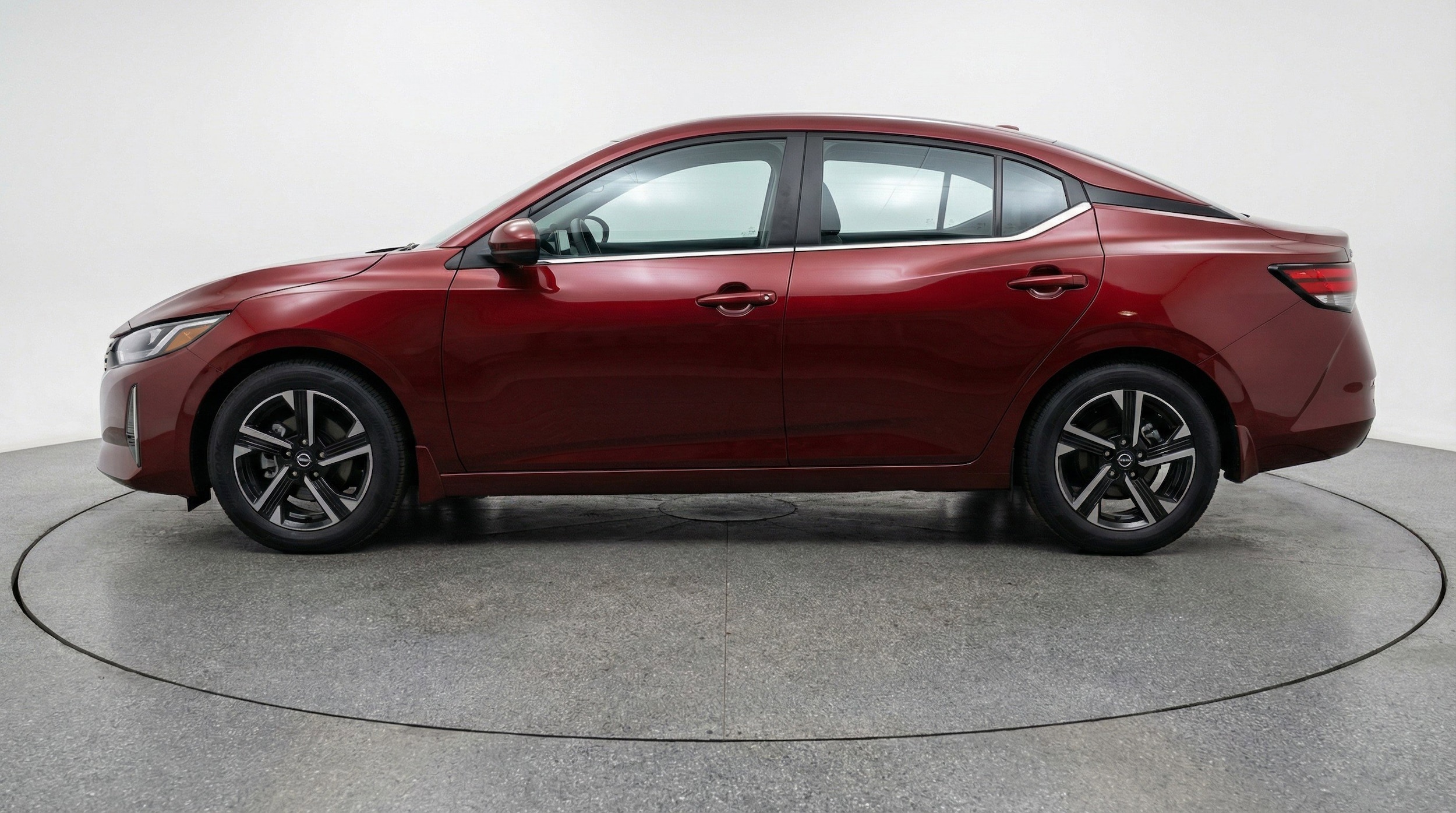Thumbnail: 2025 Nissan Sentra - 5