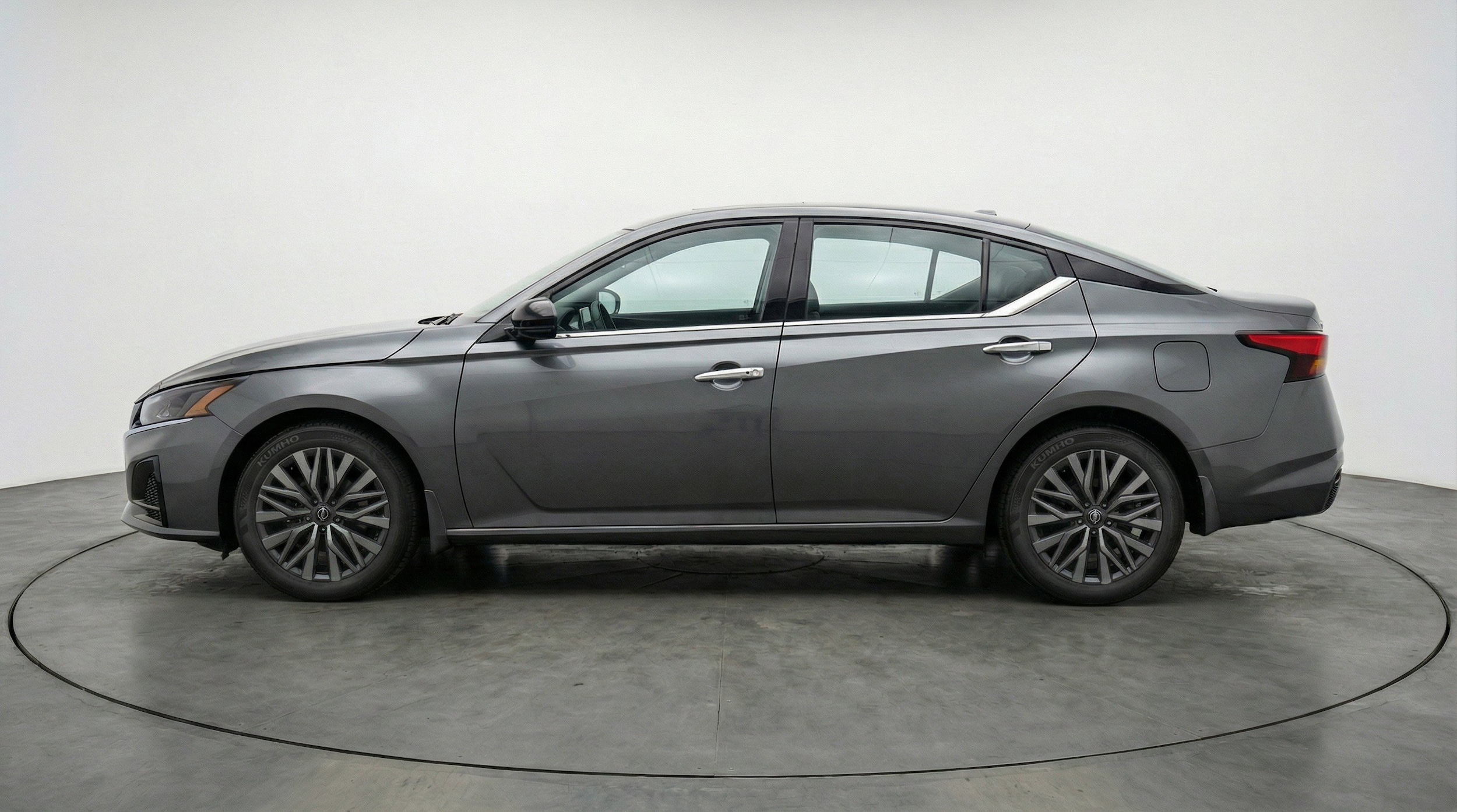 Thumbnail: 2025 Nissan Altima - 5