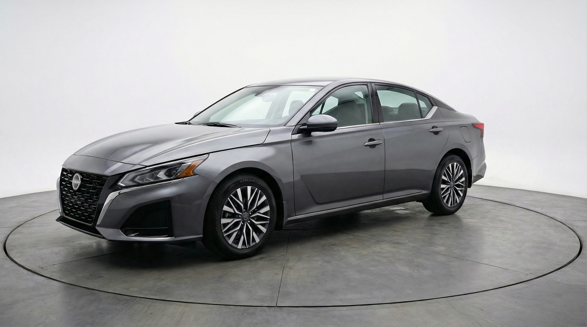 Thumbnail: 2025 Nissan Altima - 3