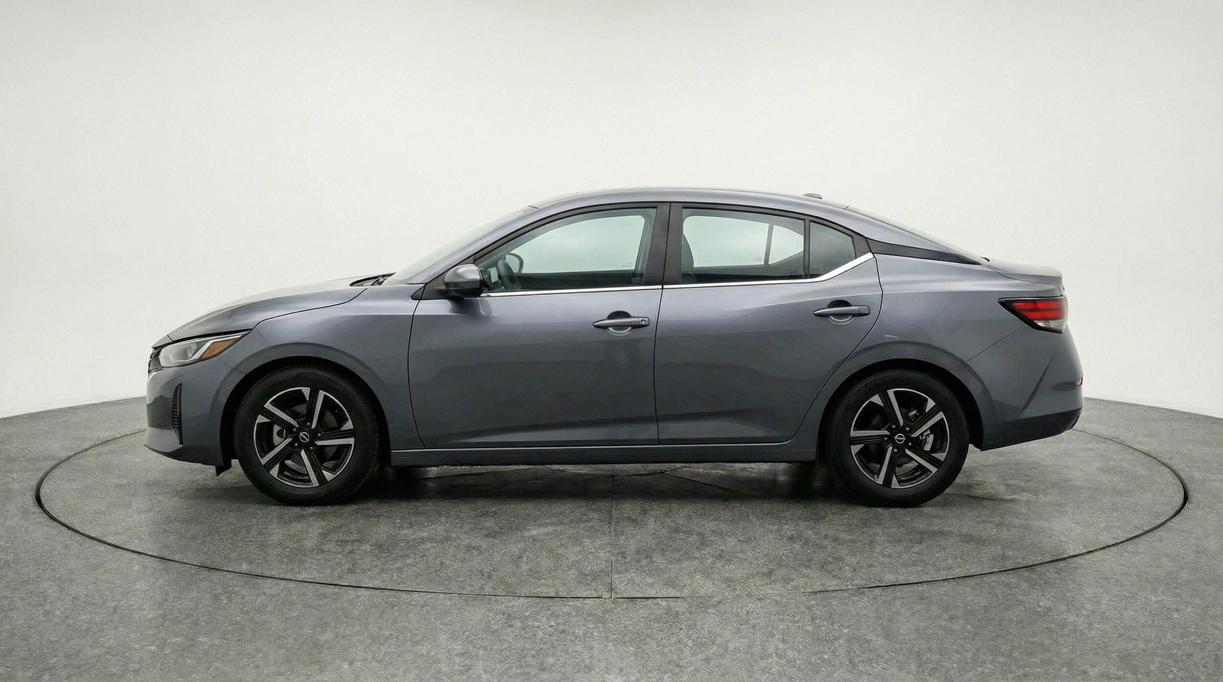 Thumbnail: 2025 Nissan Sentra - 5