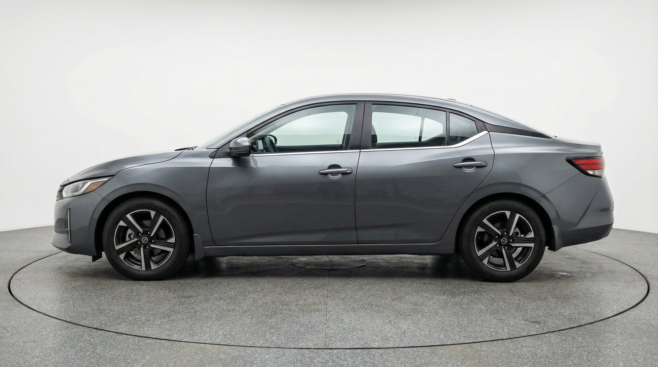 Thumbnail: 2025 Nissan Sentra - 5