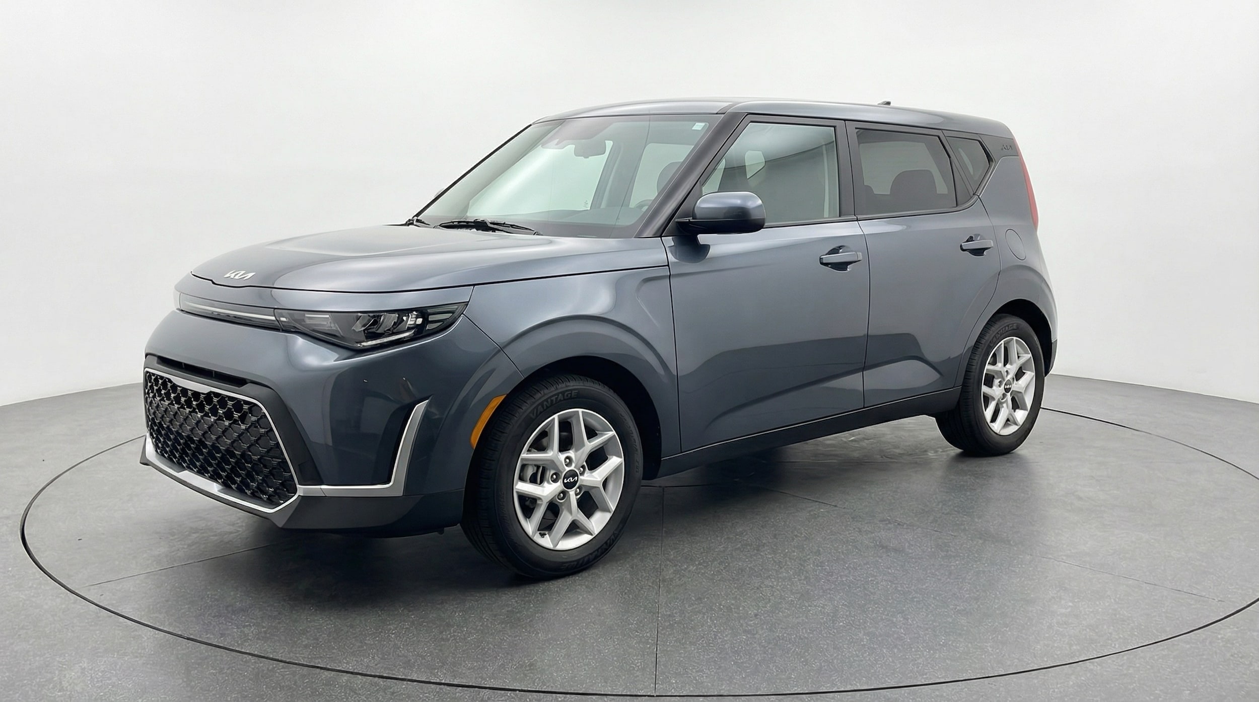 Thumbnail: 2025 Kia Soul - 3