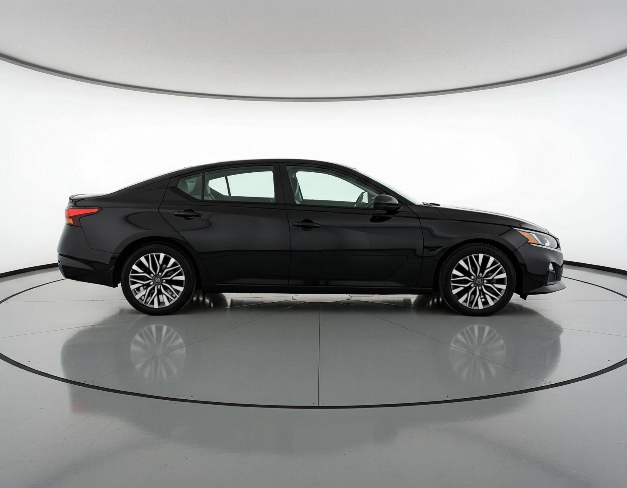 Thumbnail: 2025 Nissan Altima - 8