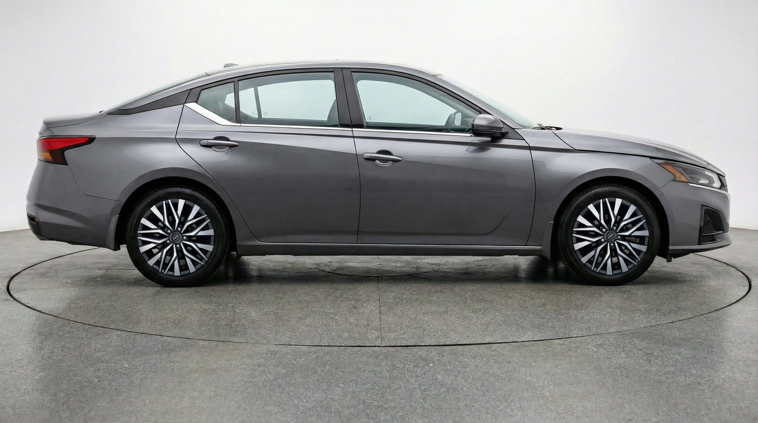 Thumbnail: 2025 Nissan Altima - 11