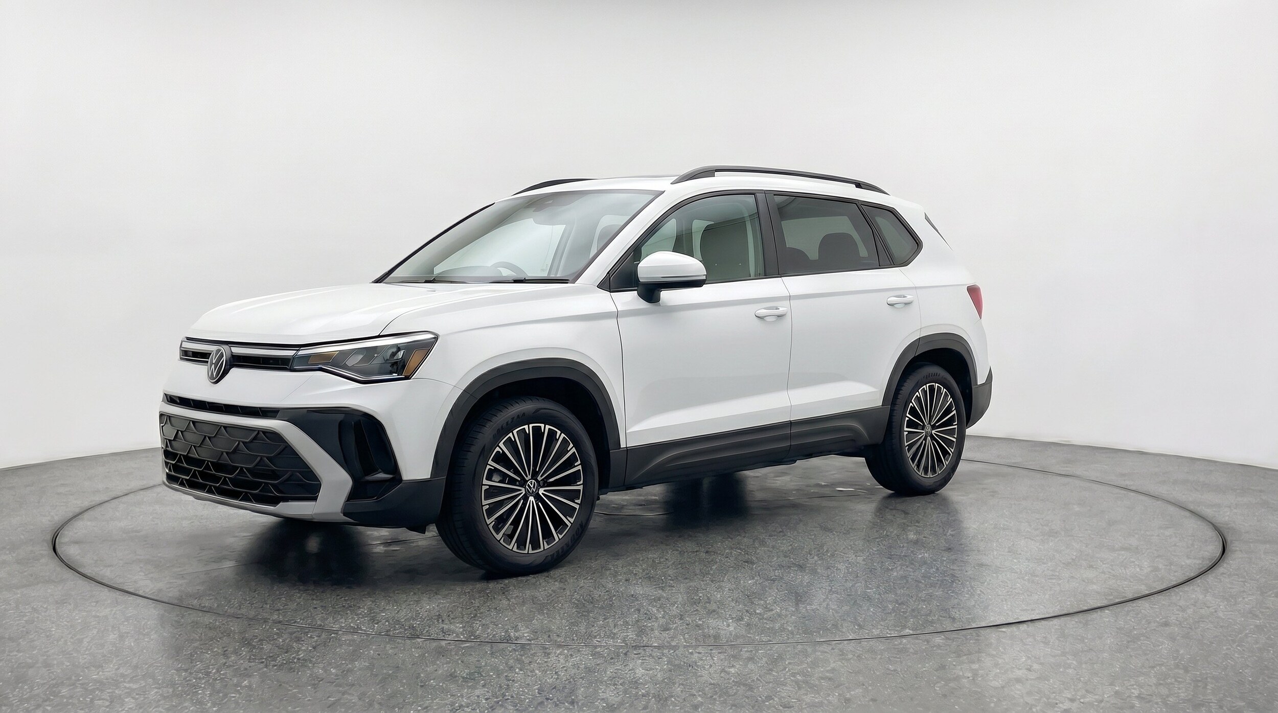 Thumbnail: 2026 Volkswagen Taos - 3