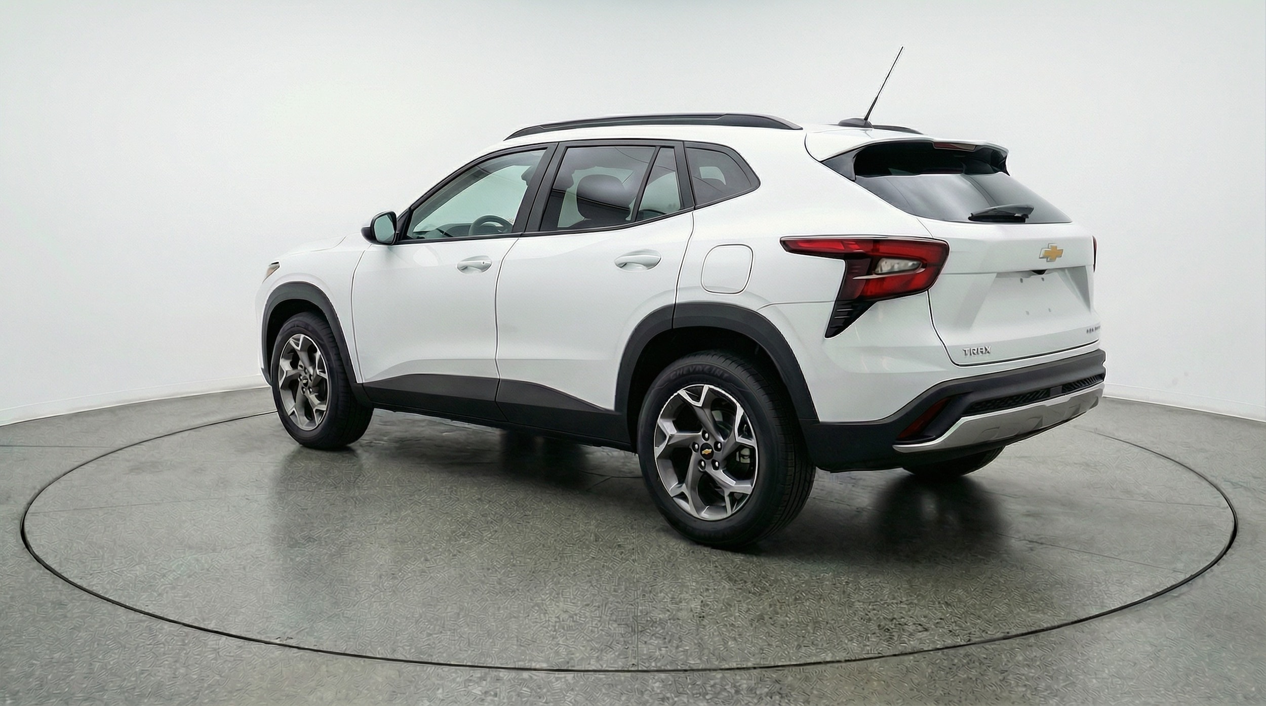 Thumbnail: 2025 Chevrolet Trax - 5