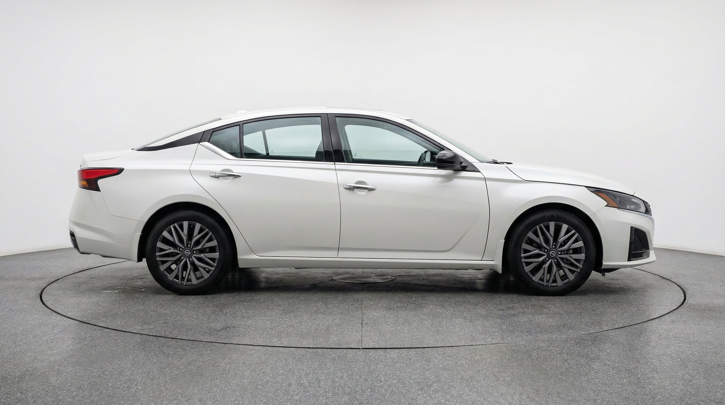Thumbnail: 2025 Nissan Altima - 11
