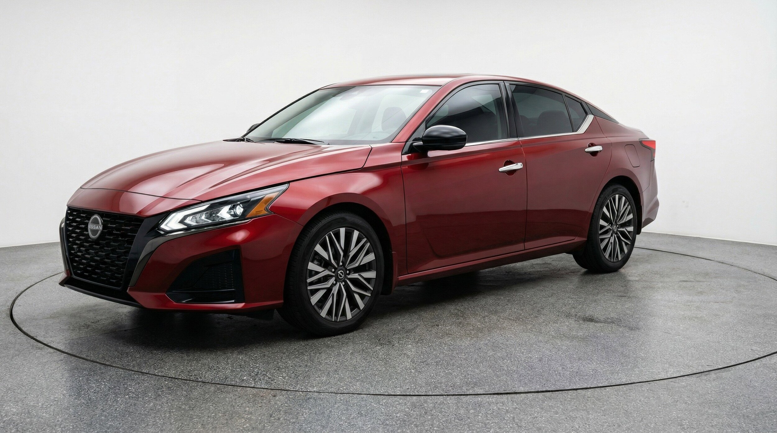 Thumbnail: 2025 Nissan Altima - 3