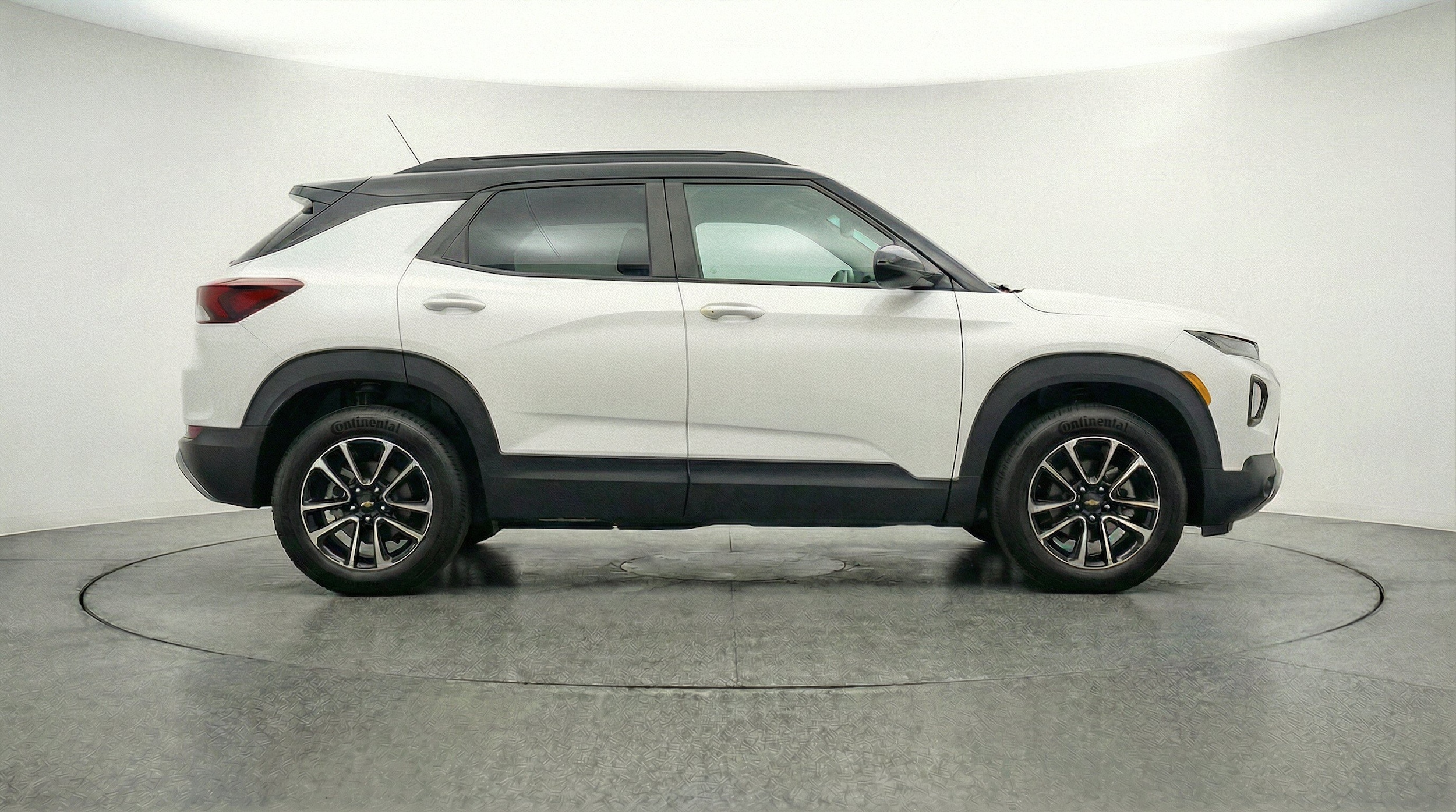 Thumbnail: 2025 Chevrolet TrailBlazer - 11