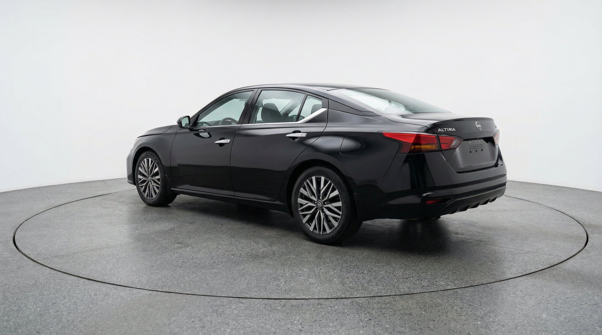 Thumbnail: 2025 Nissan Altima - 6