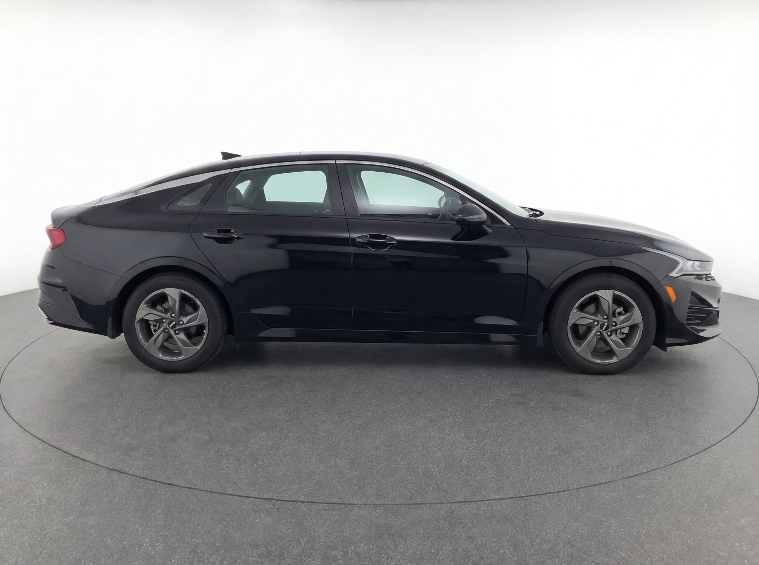 Thumbnail: 2023 Kia K5 - 8