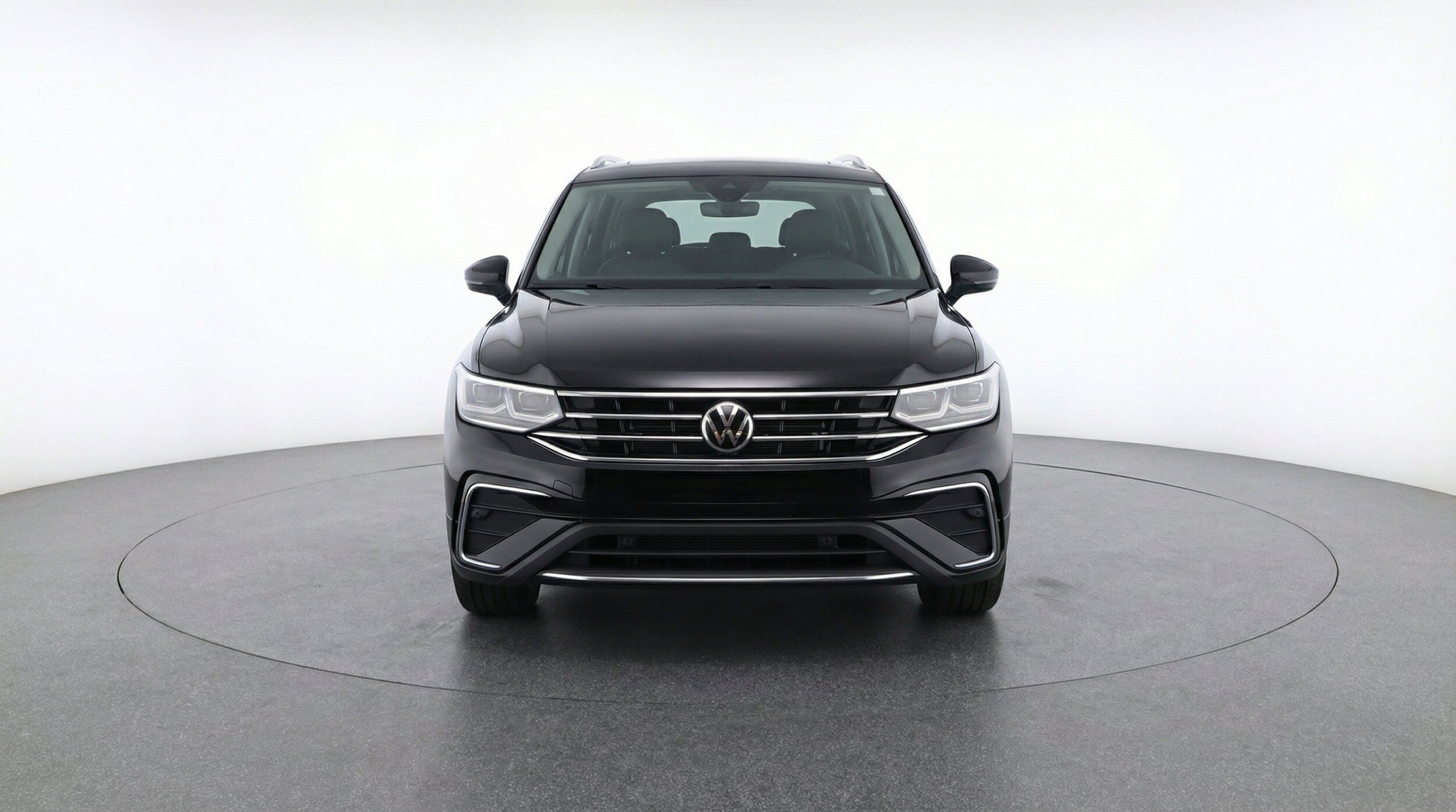 Thumbnail: 2026 Volkswagen Tiguan - 2