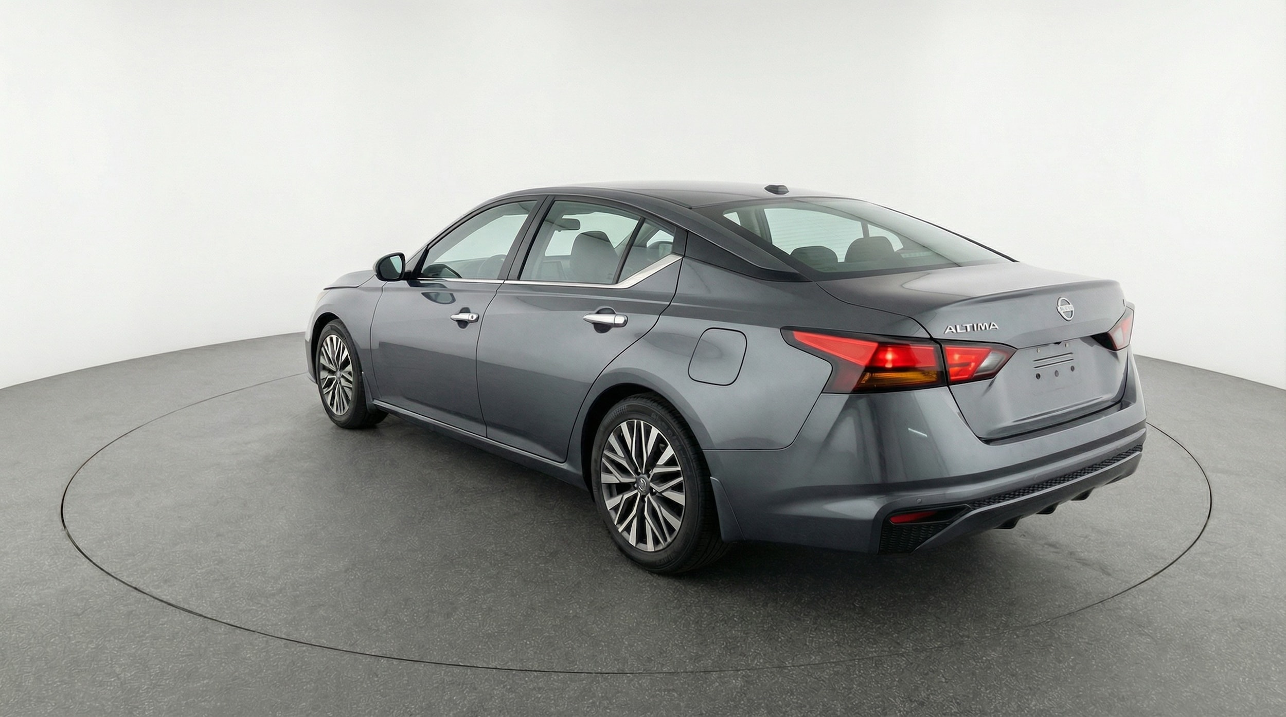 Thumbnail: 2025 Nissan Altima - 5