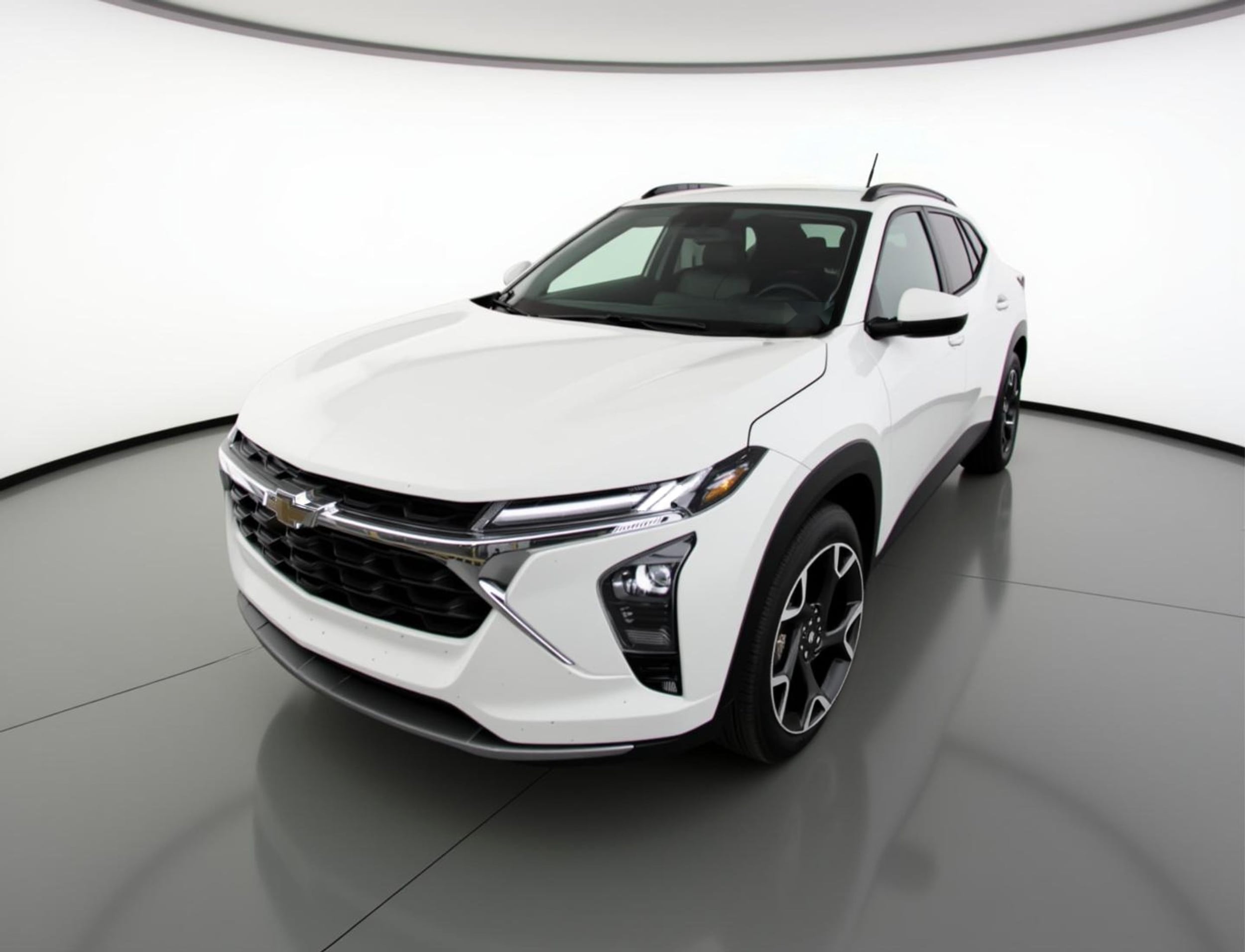 Thumbnail: 2025 Chevrolet Trax - 3