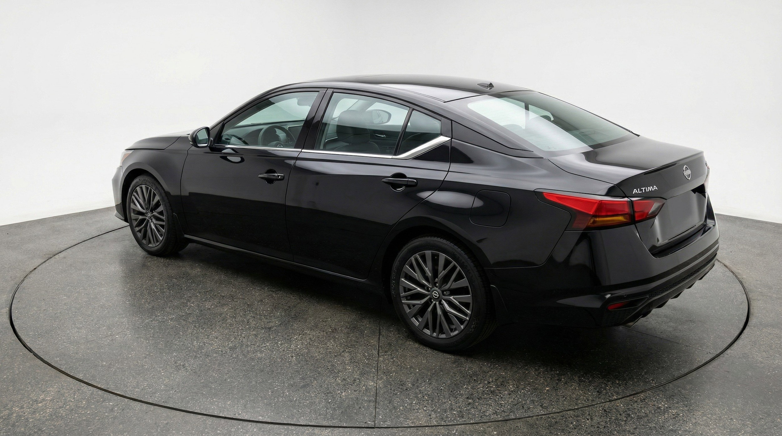 Thumbnail: 2025 Nissan Altima - 6