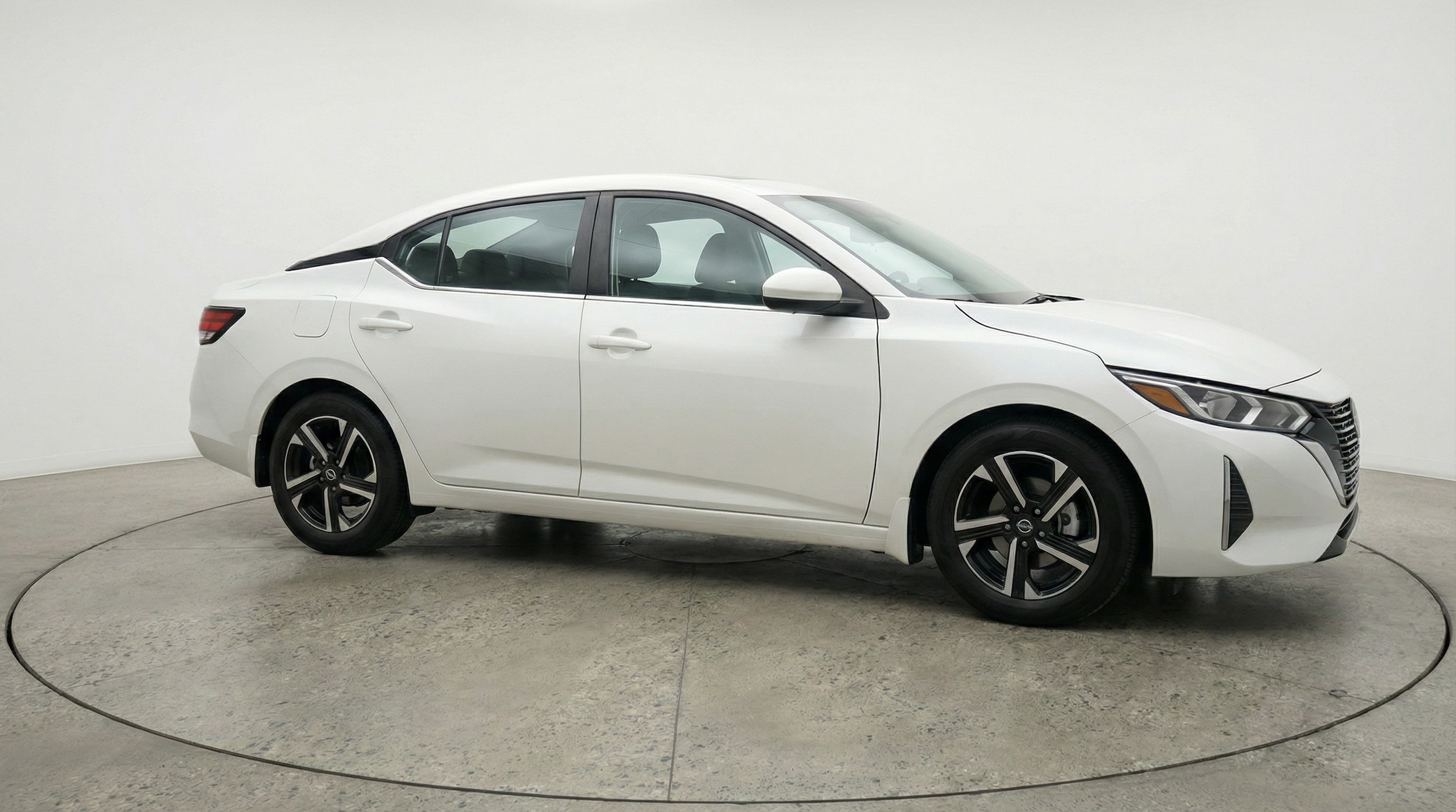 Thumbnail: 2025 Nissan Sentra - 1