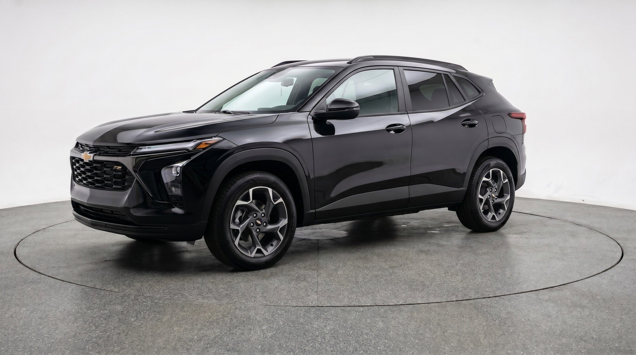 Thumbnail: 2025 Chevrolet Trax - 3