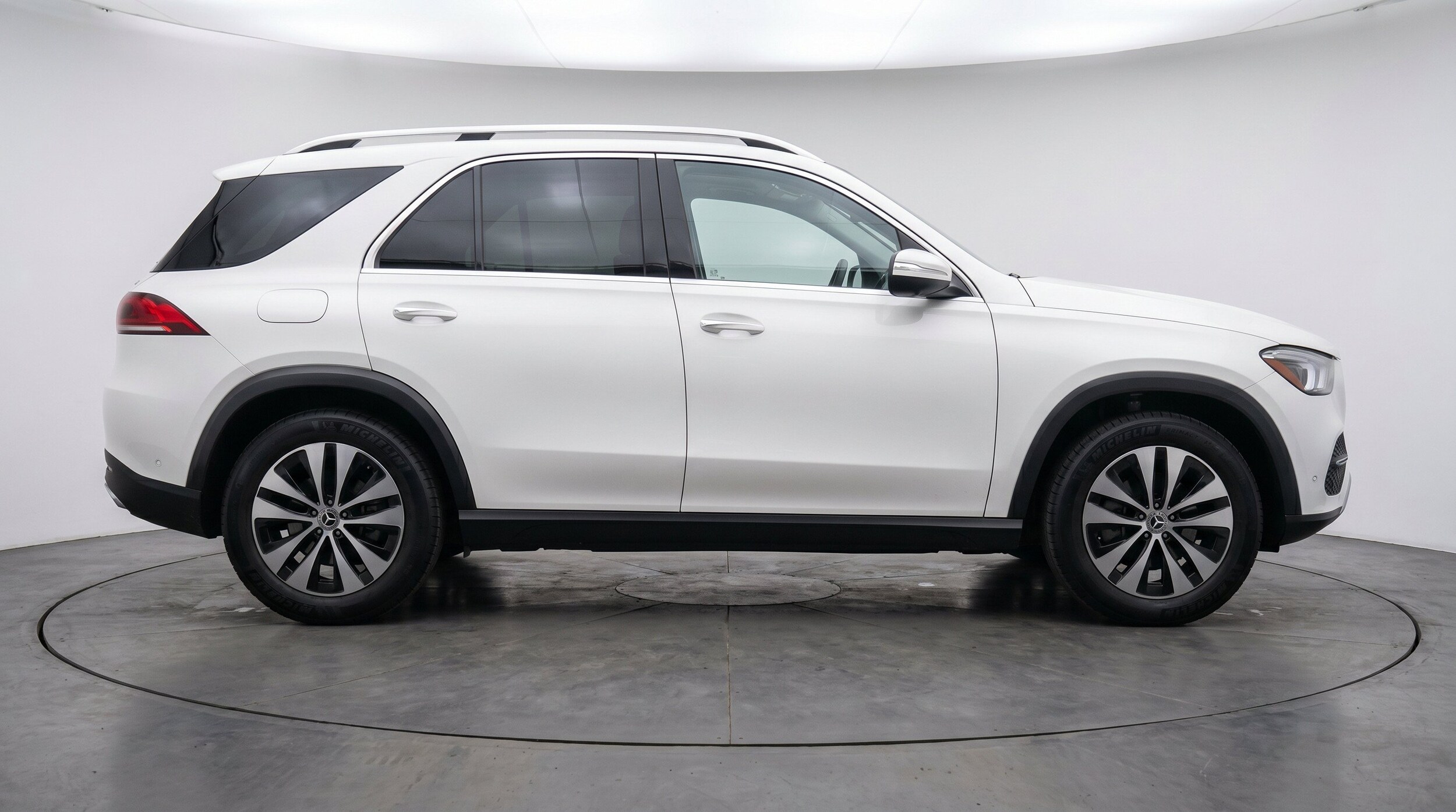 Thumbnail: 2026 Mercedes-Benz GLE - 11