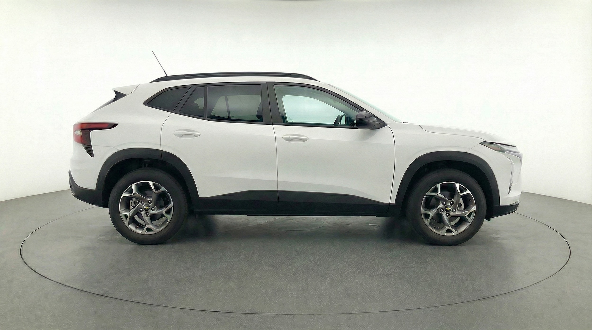 Thumbnail: 2025 Chevrolet Trax - 8