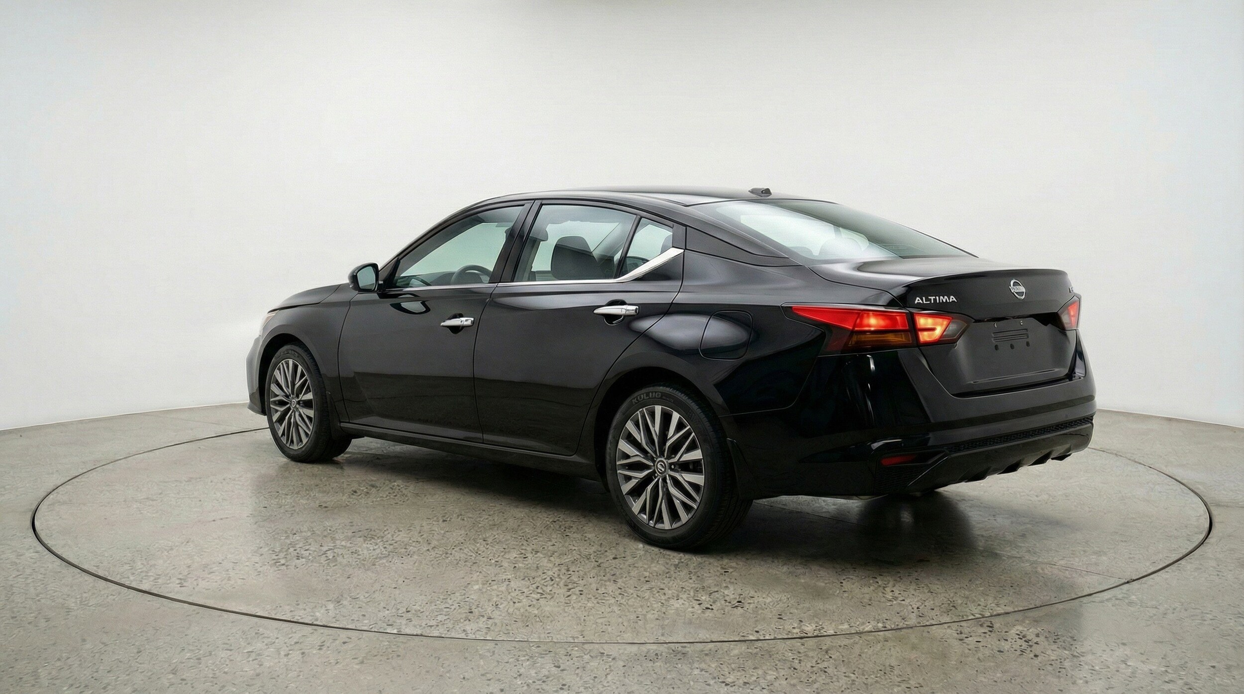 Thumbnail: 2025 Nissan Altima - 6