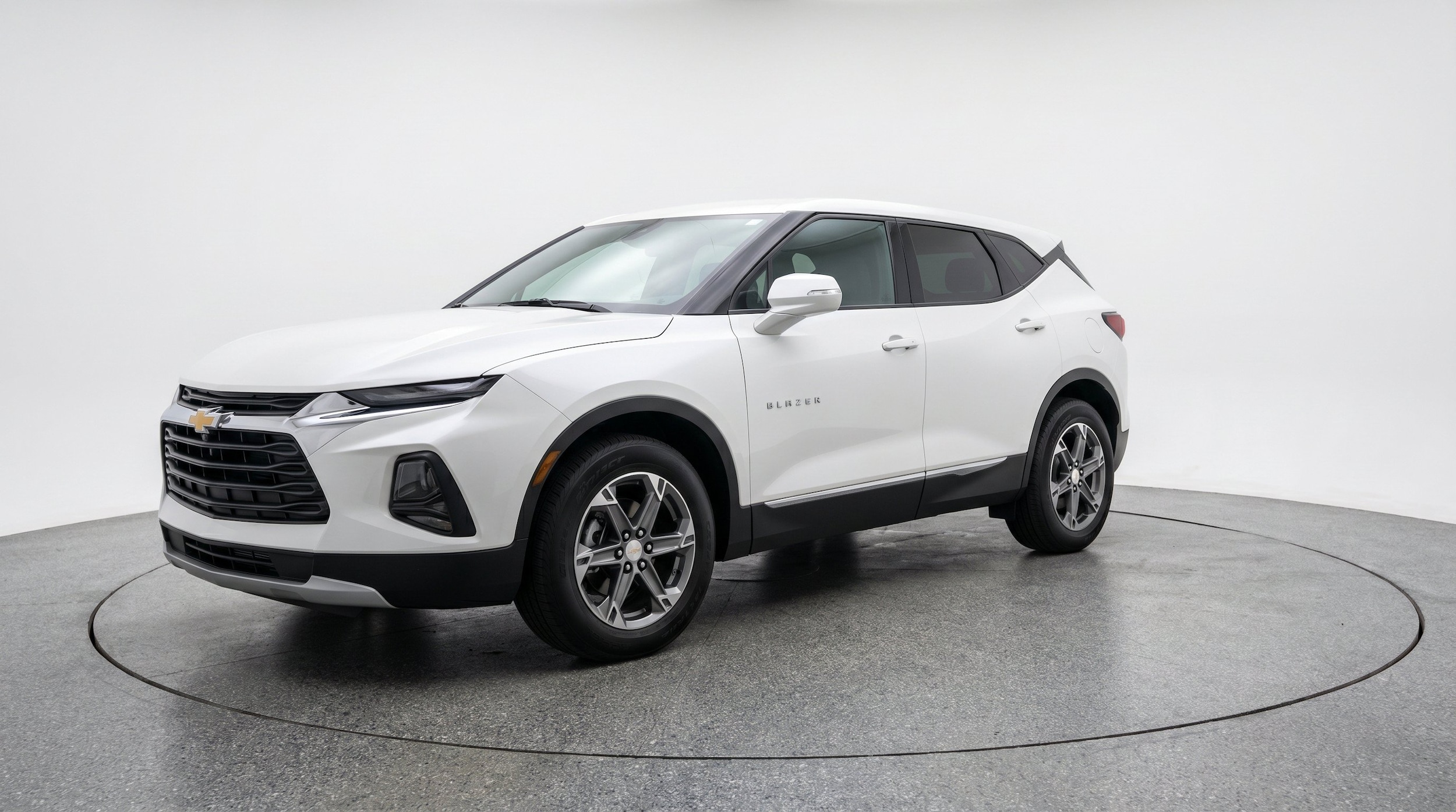 Thumbnail: 2026 Chevrolet Blazer - 3