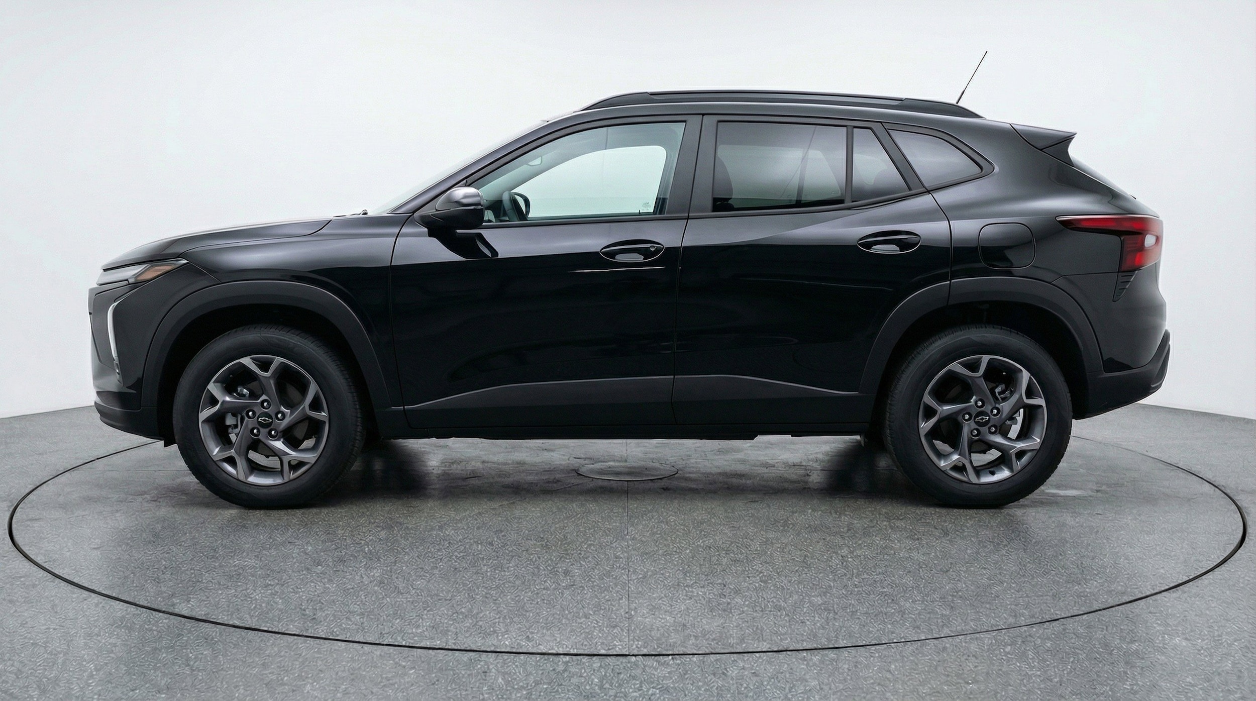 Thumbnail: 2025 Chevrolet Trax - 5