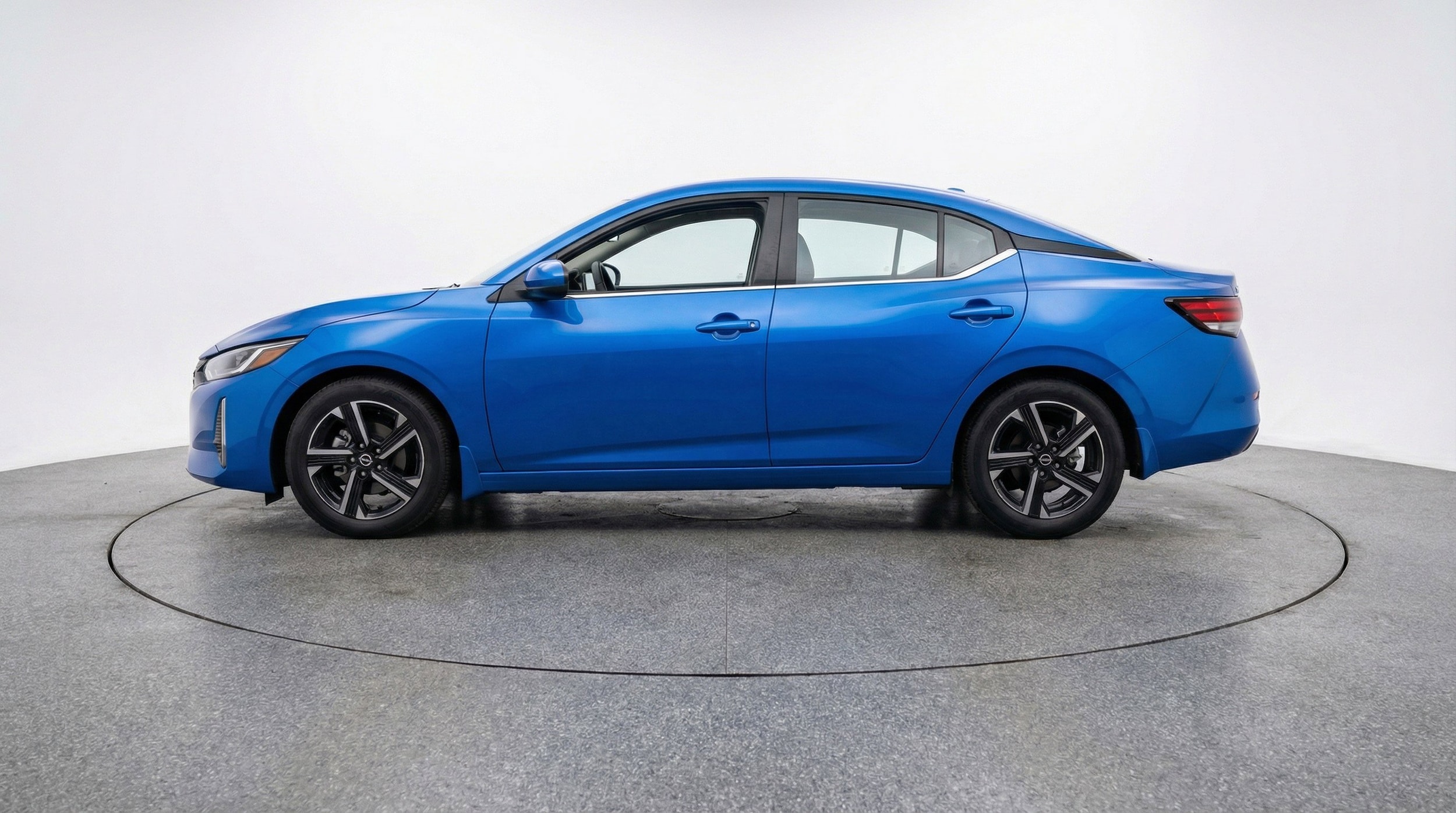 Thumbnail: 2025 Nissan Sentra - 5