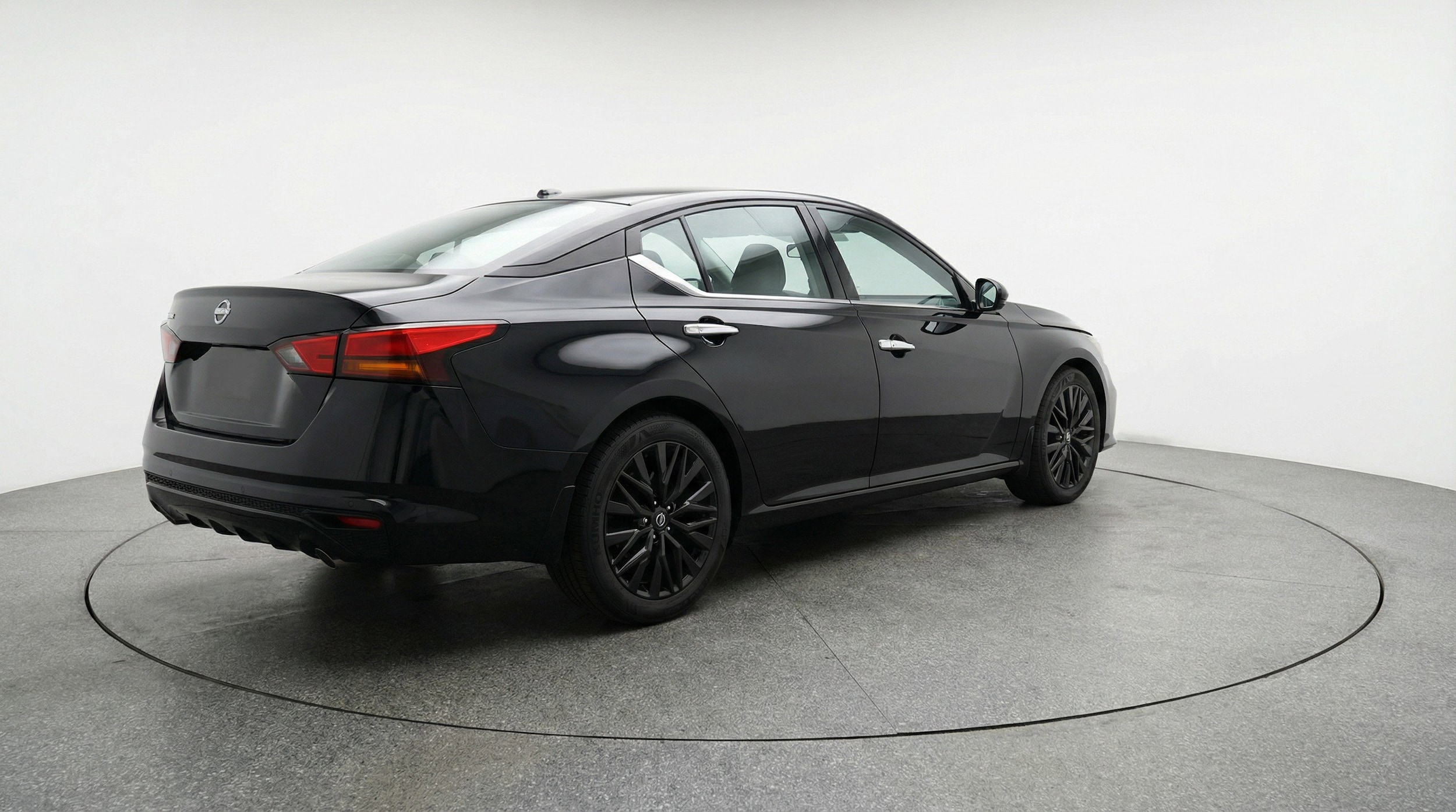 Thumbnail: 2025 Nissan Altima - 9