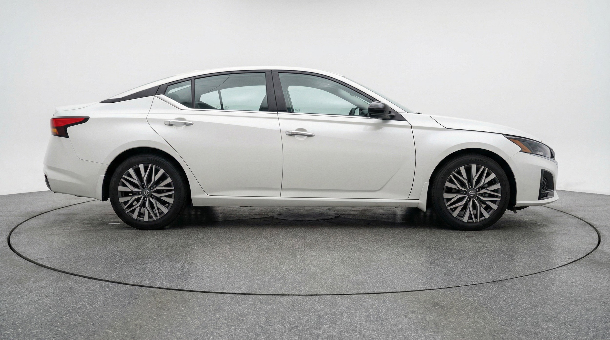 Thumbnail: 2025 Nissan Altima - 11