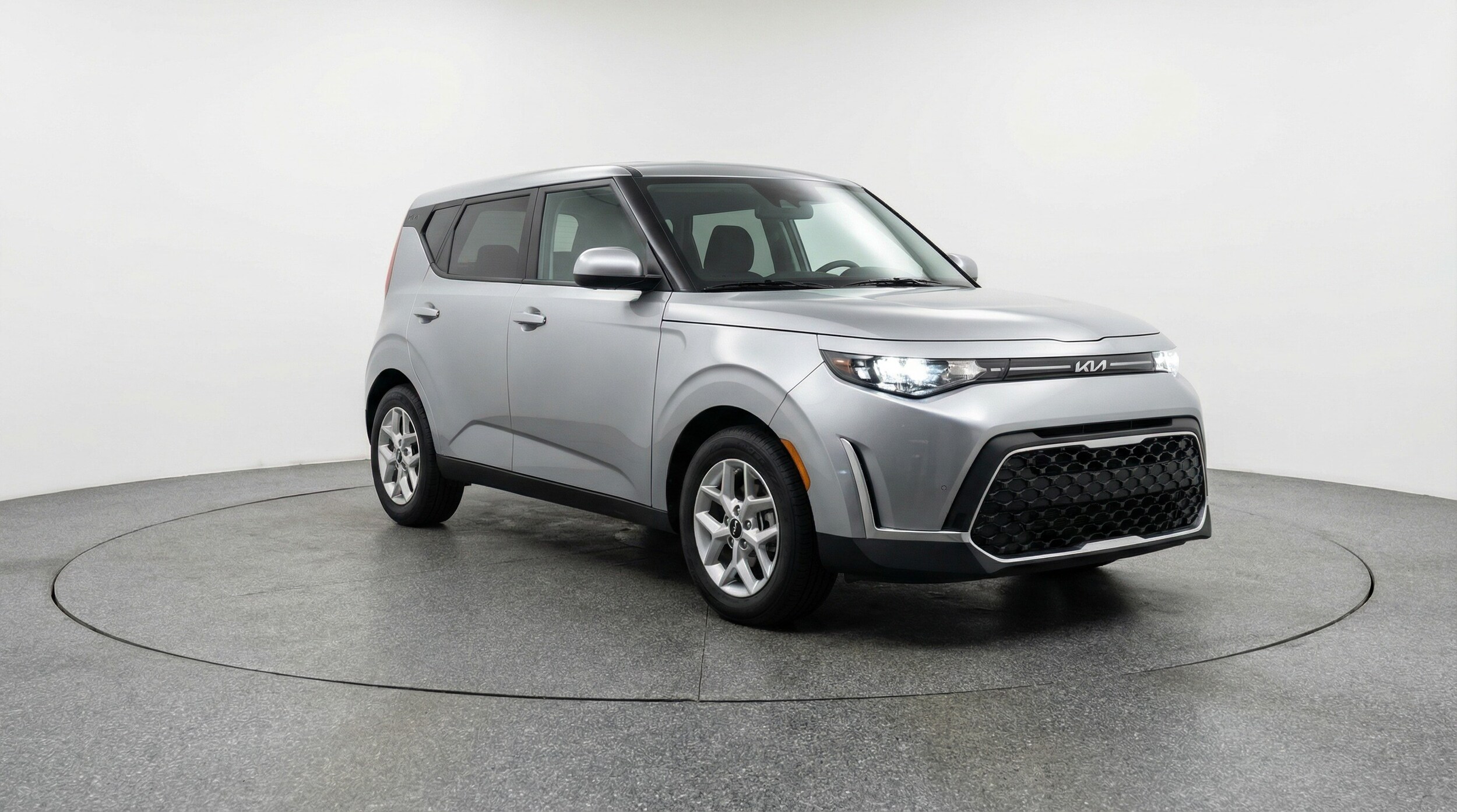 Thumbnail: 2025 Kia Soul - 1