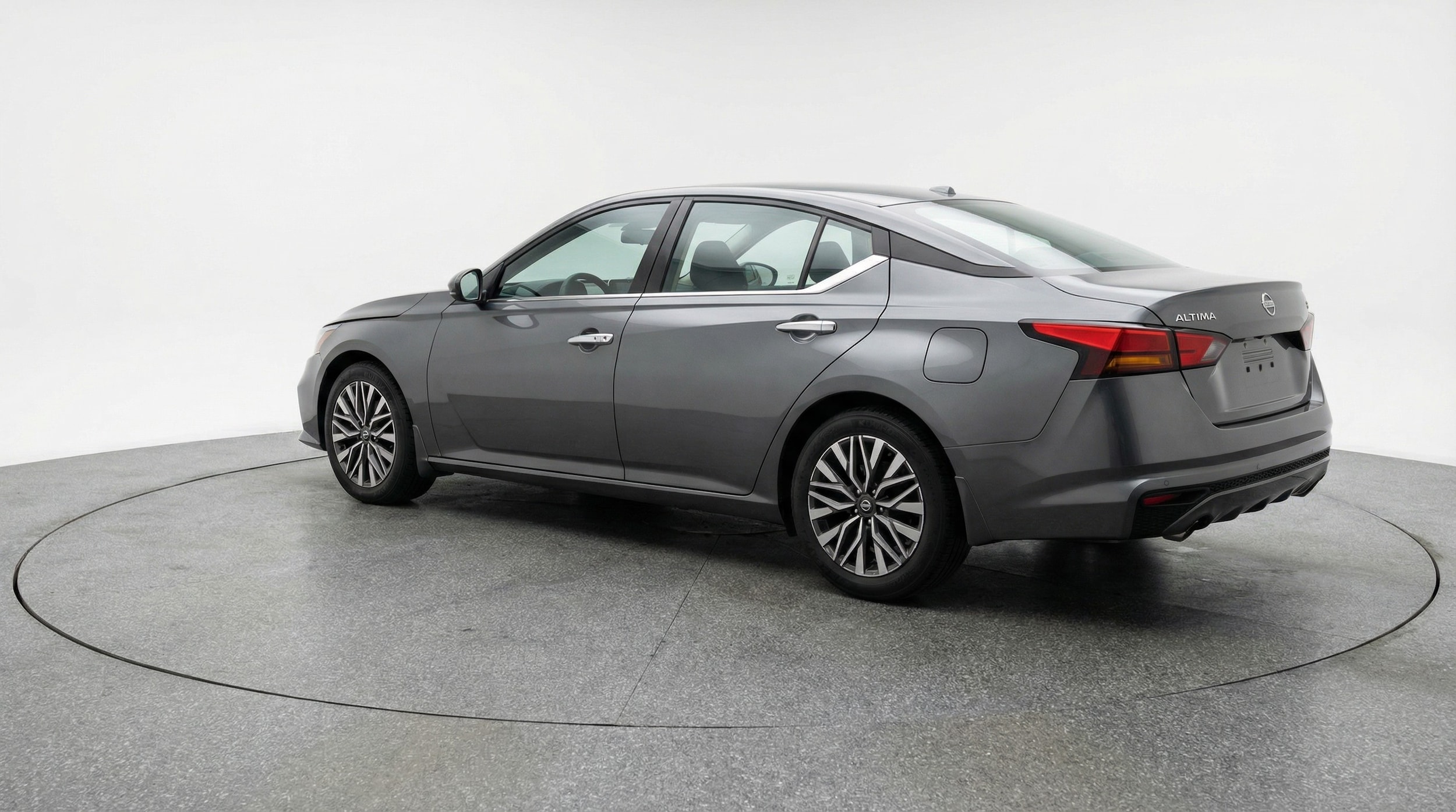 Thumbnail: 2025 Nissan Altima - 5