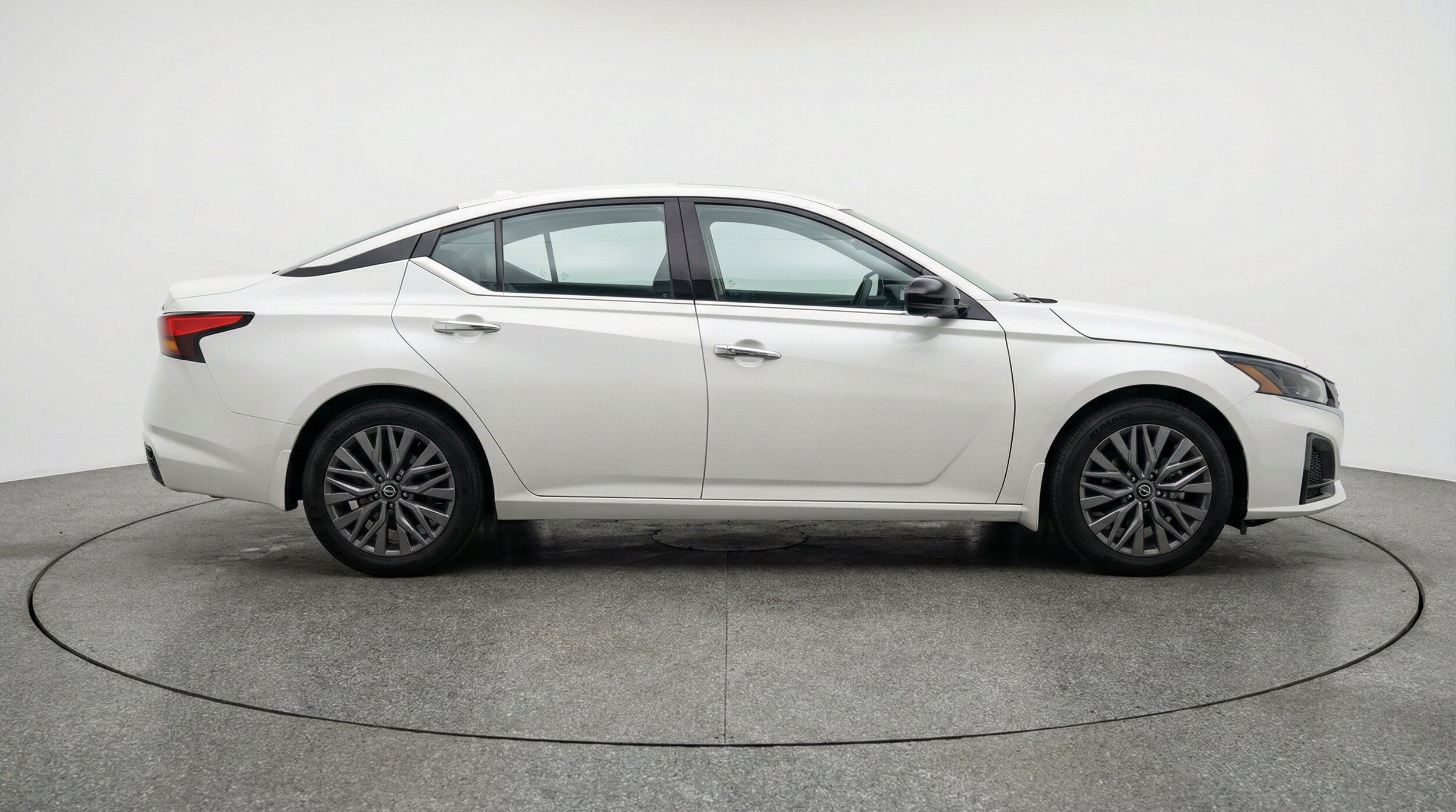Thumbnail: 2025 Nissan Altima - 11