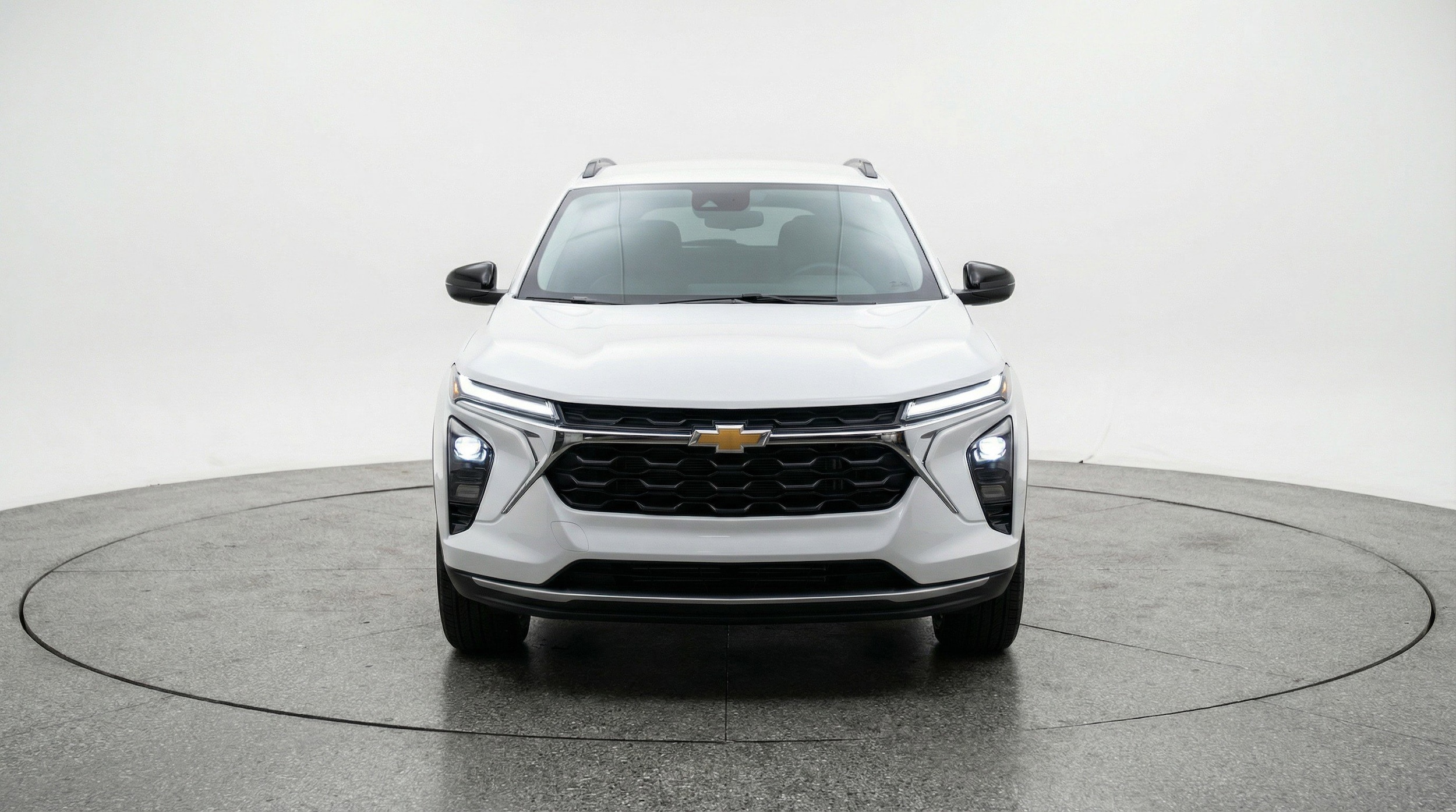 Thumbnail: 2025 Chevrolet Trax - 2