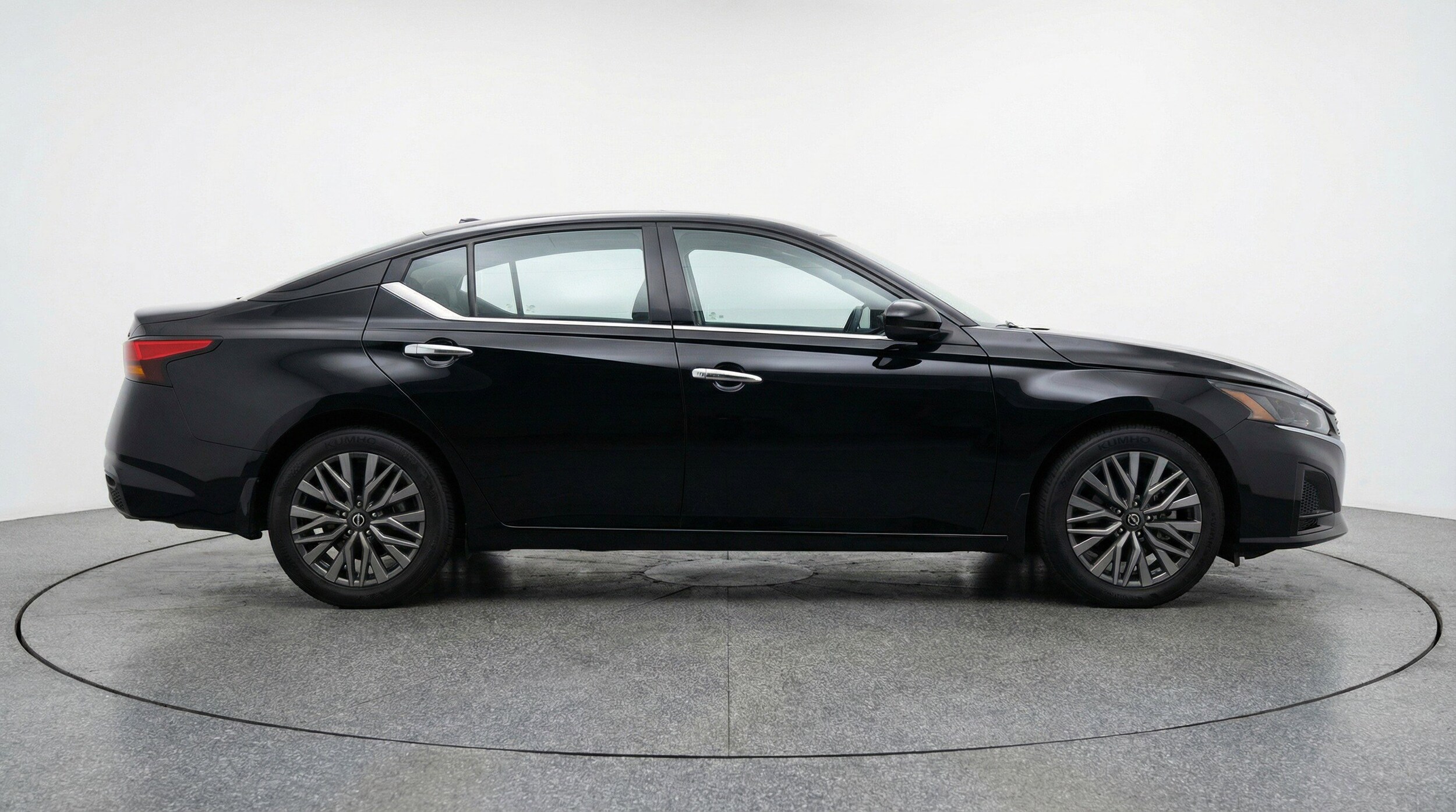 Thumbnail: 2025 Nissan Altima - 11