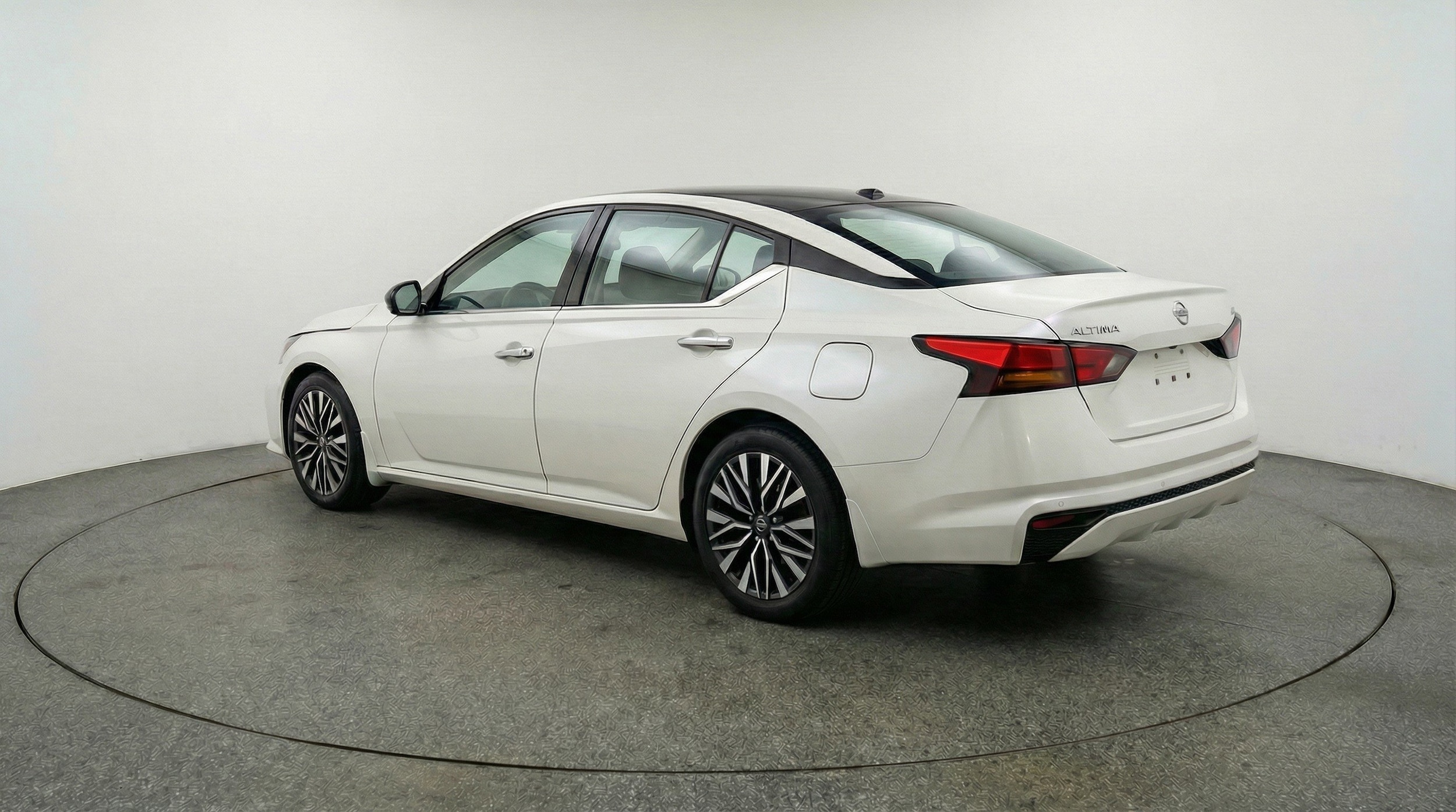 Thumbnail: 2025 Nissan Altima - 6