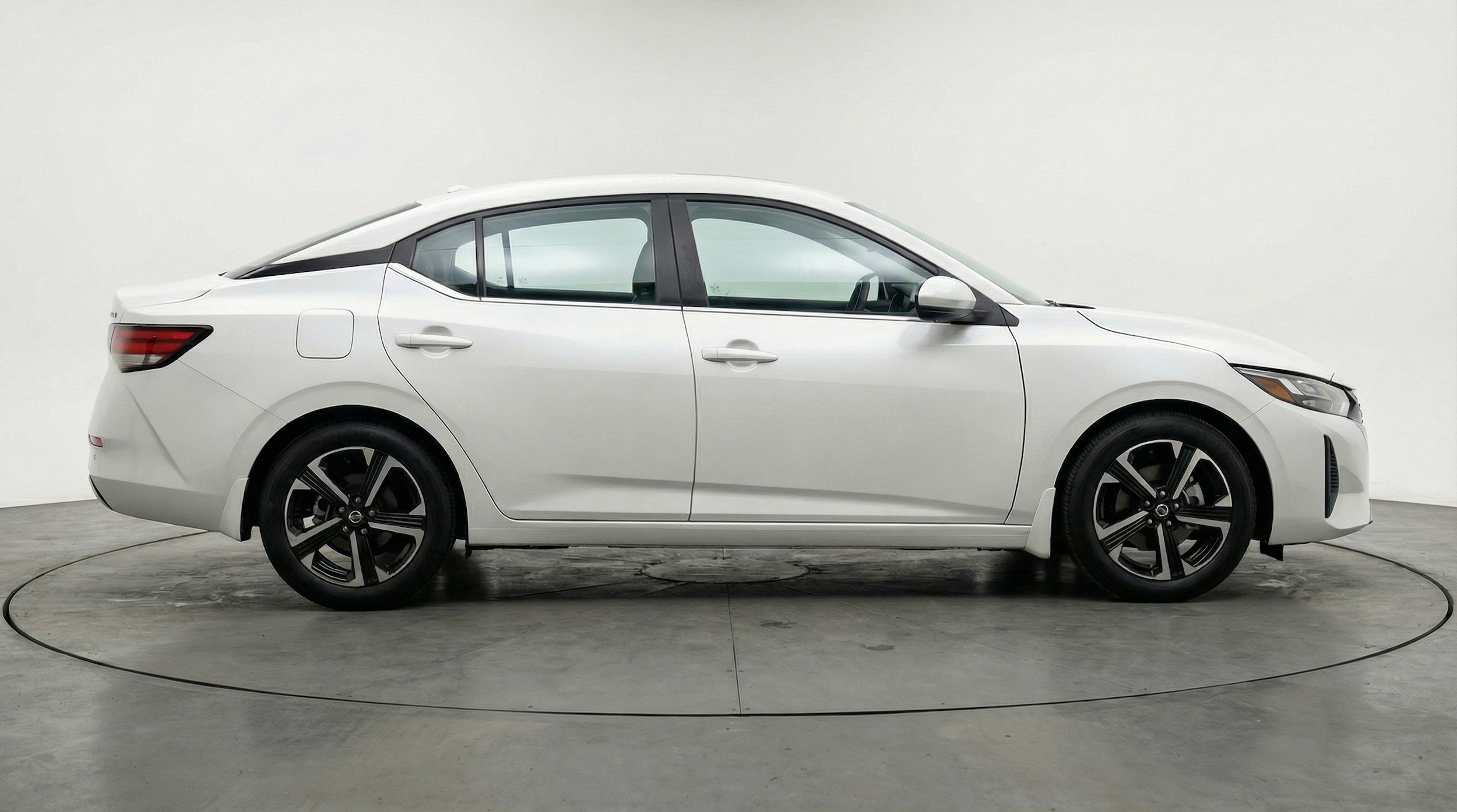 Thumbnail: 2025 Nissan Sentra - 11