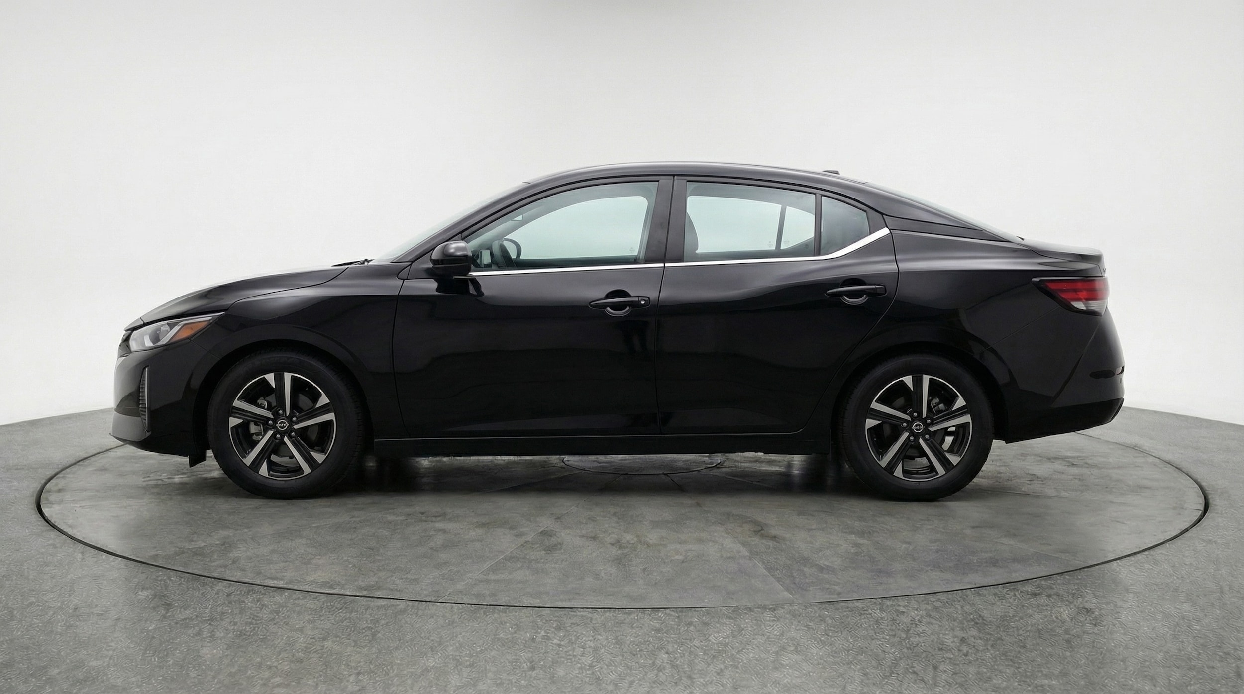 Thumbnail: 2025 Nissan Sentra - 4