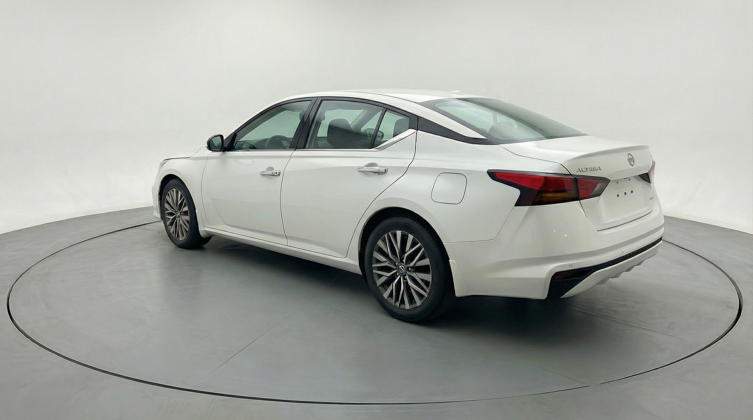 Thumbnail: 2025 Nissan Altima - 5