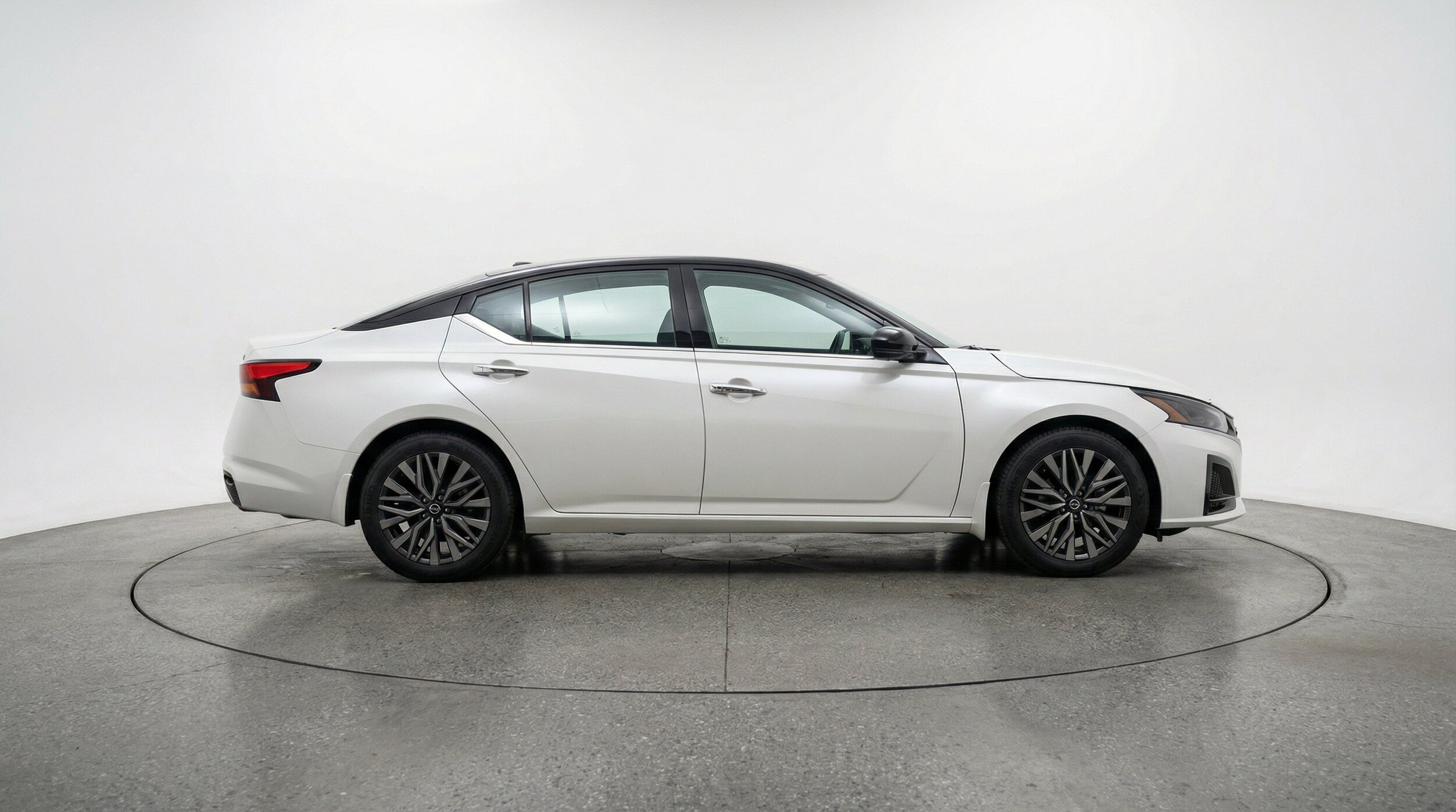 Thumbnail: 2025 Nissan Altima - 11
