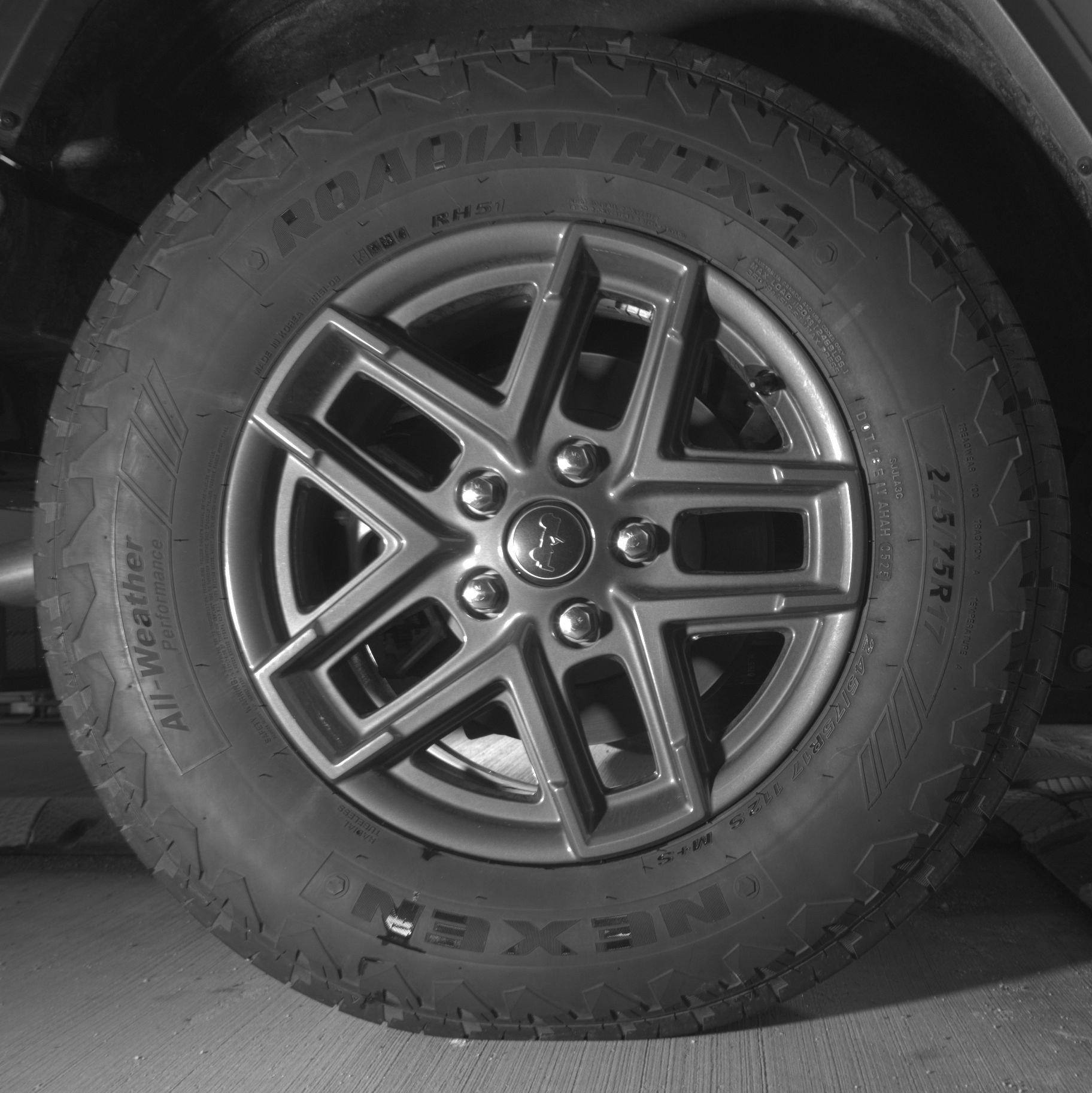 Thumbnail: 2025 Jeep Wrangler - 15