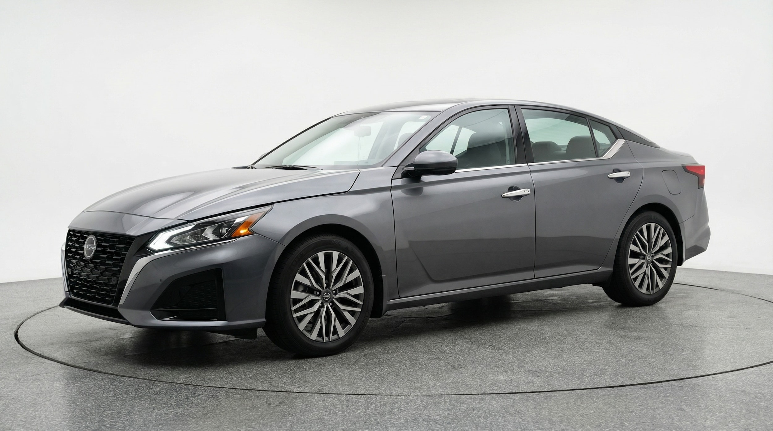 Thumbnail: 2025 Nissan Altima - 3