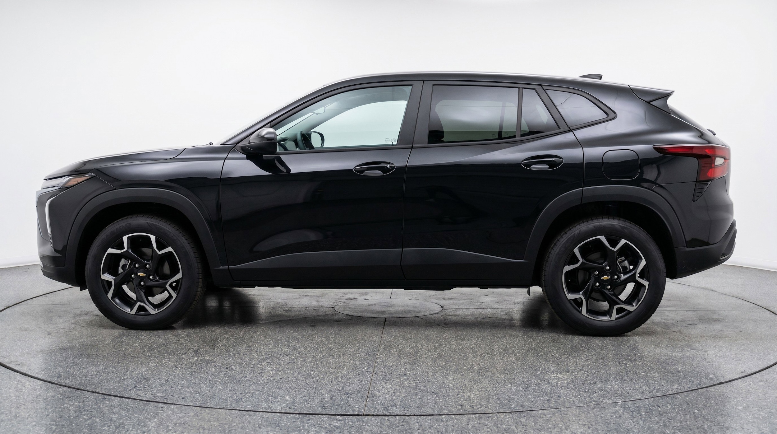 Thumbnail: 2025 Chevrolet Trax - 5