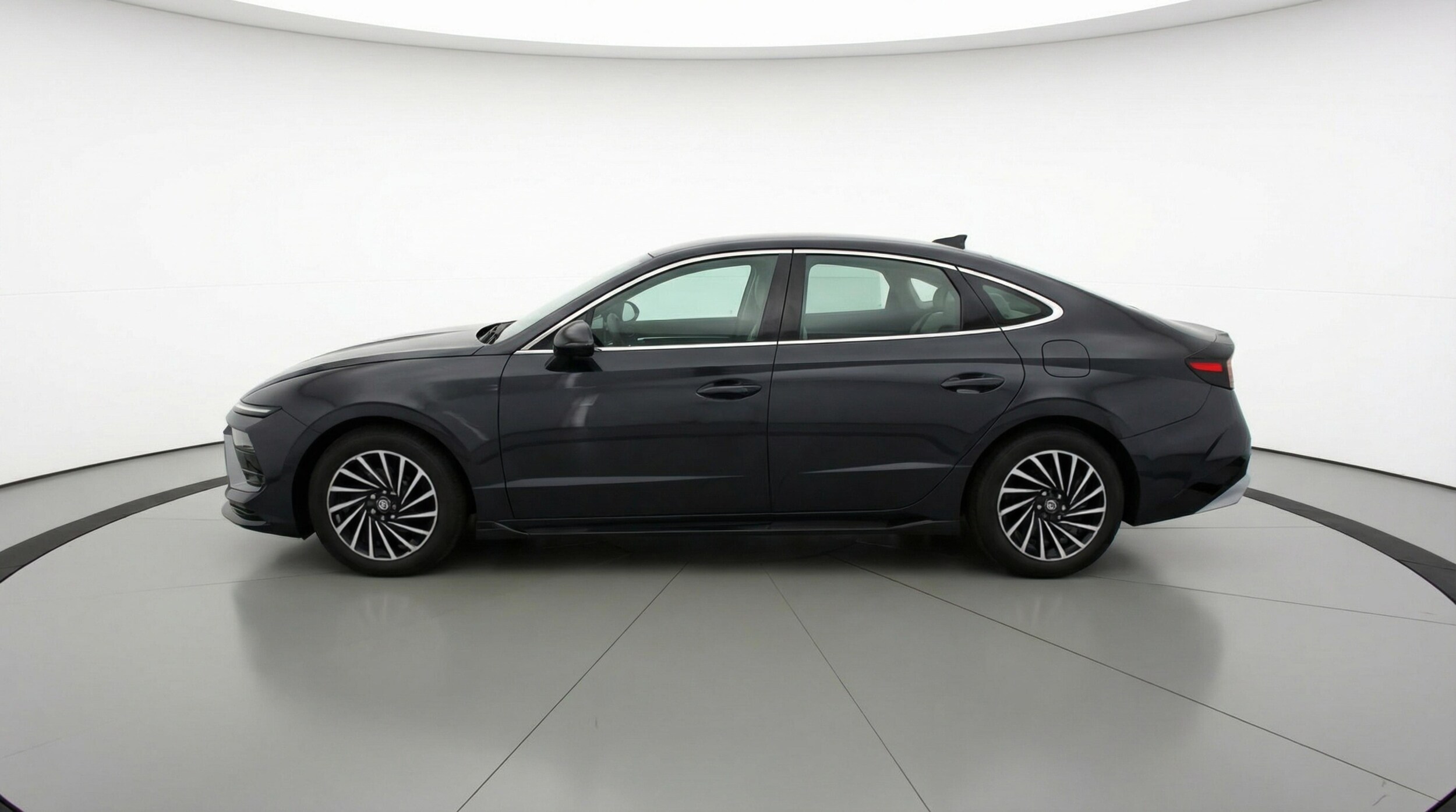 Thumbnail: 2025 Hyundai Sonata - 4