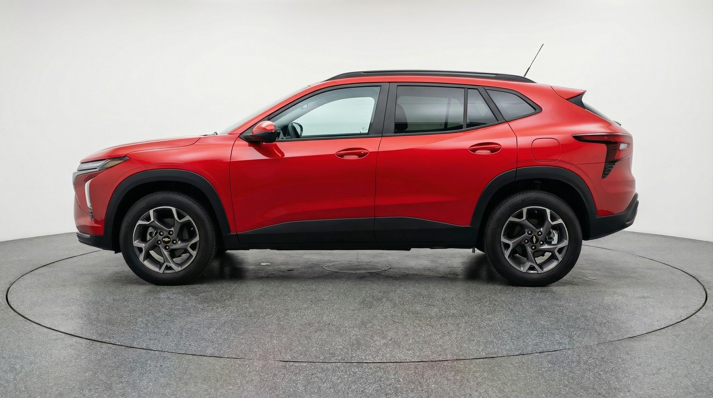 Thumbnail: 2025 Chevrolet Trax - 4